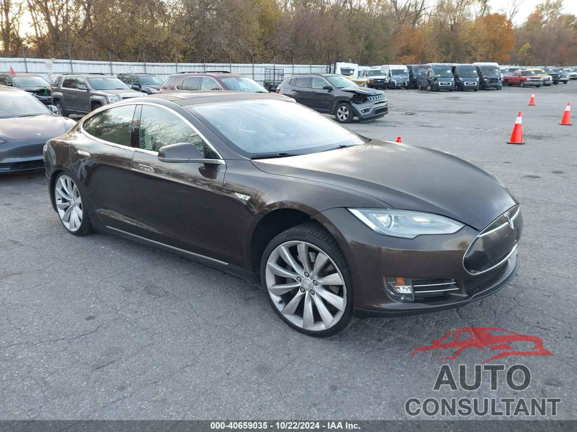 TESLA MODEL S 2013 - 5YJSA1CNXDFP08881