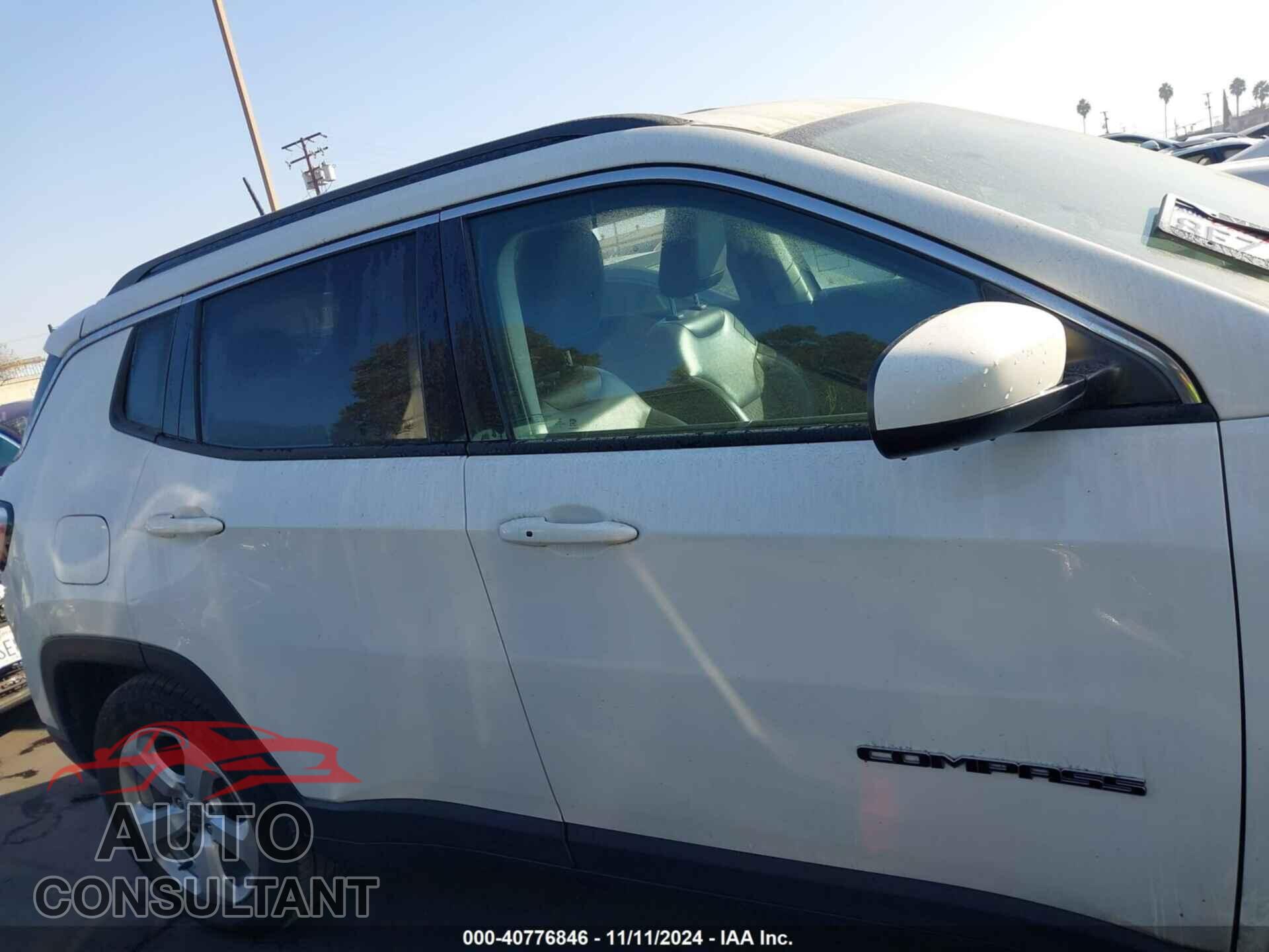 JEEP COMPASS 2018 - 3C4NJCBB2JT466536