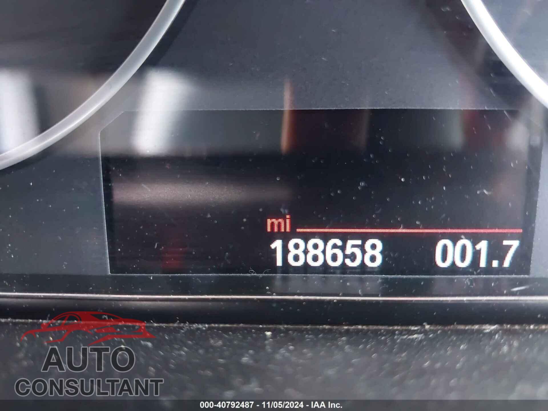 BMW 320I 2017 - WBA8E5G58HNU41468