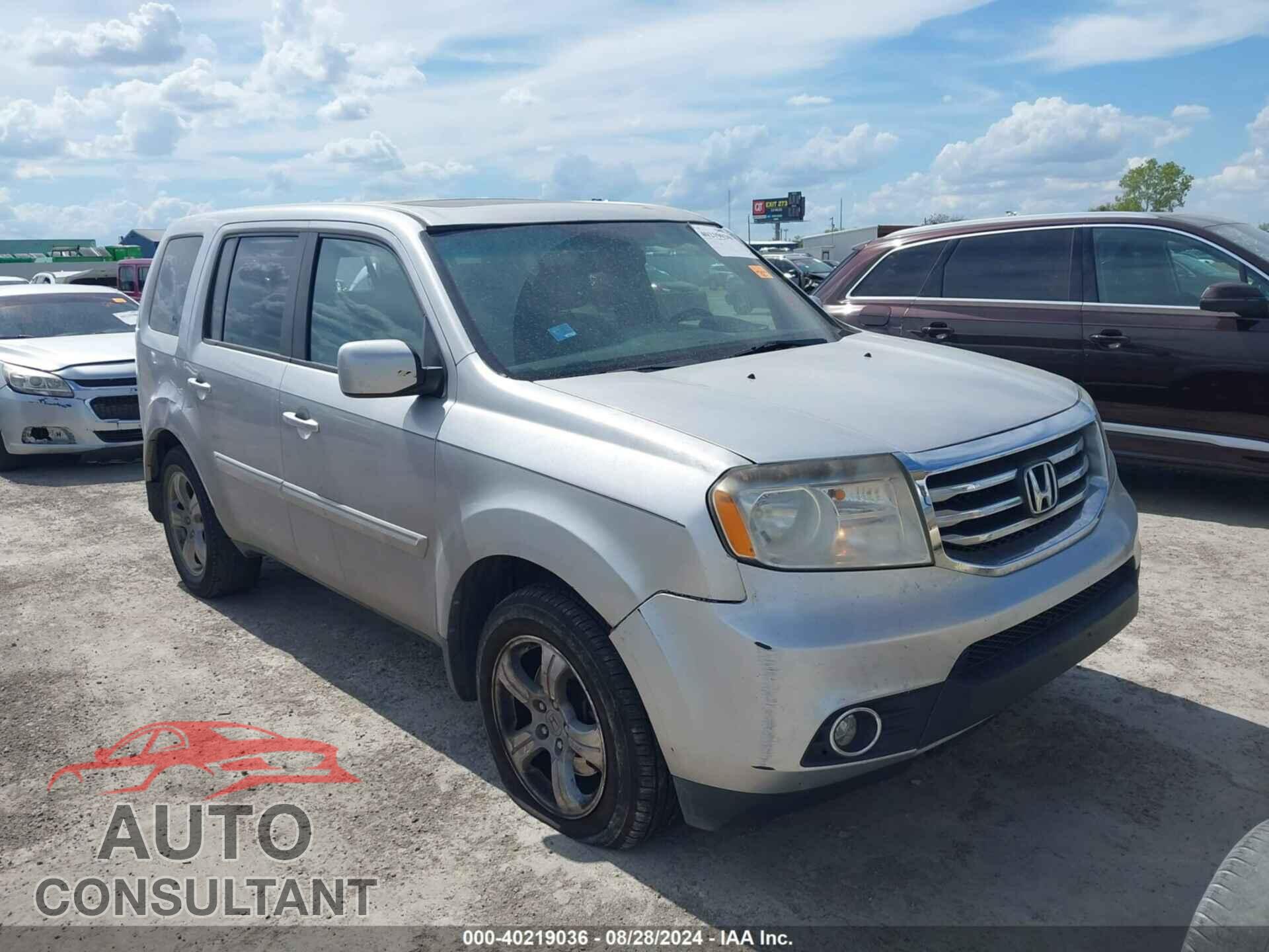 HONDA PILOT 2012 - 5FNYF3H50CB004722