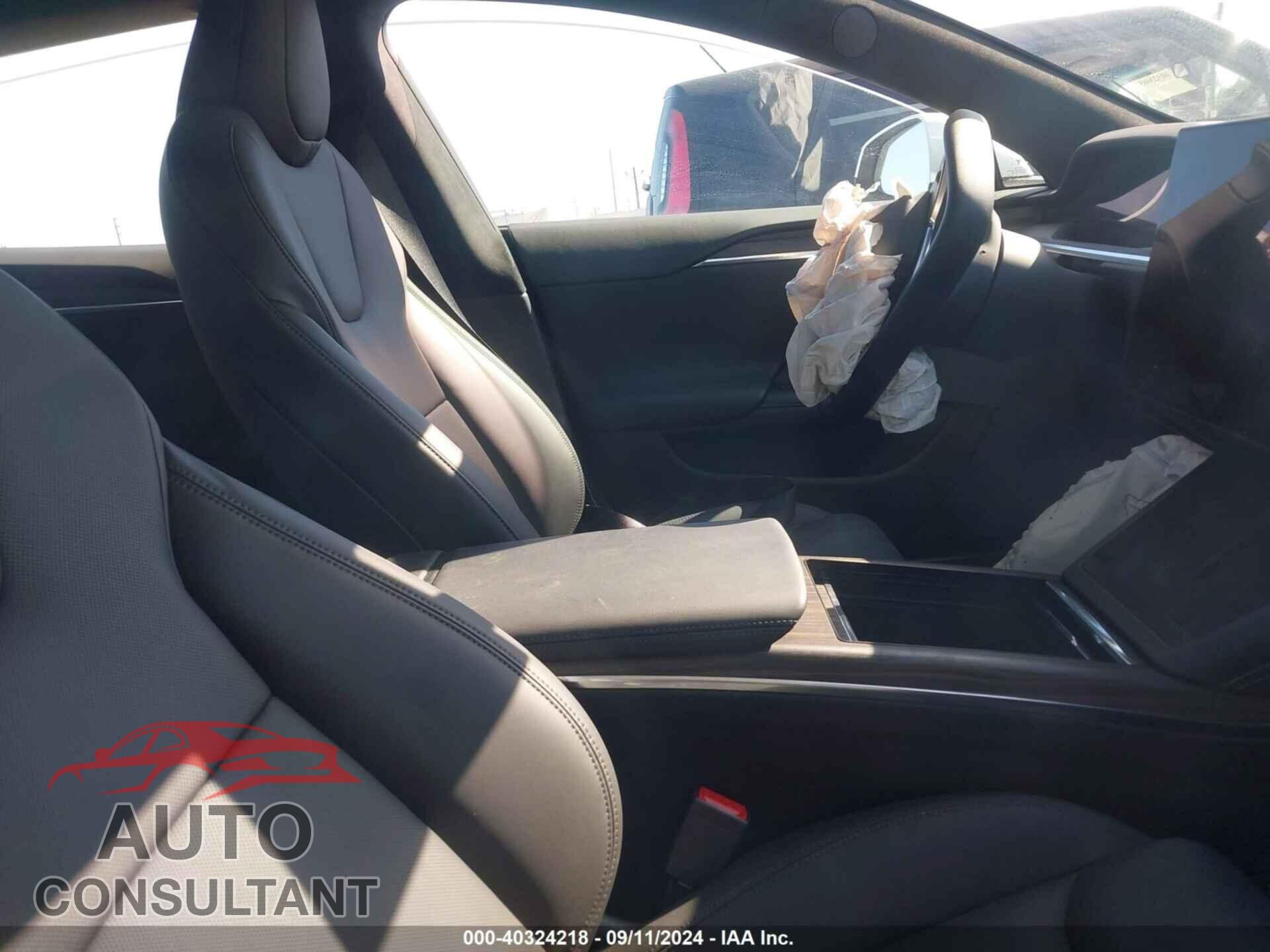 TESLA MODEL S 2022 - 5YJSA1E53NF492371