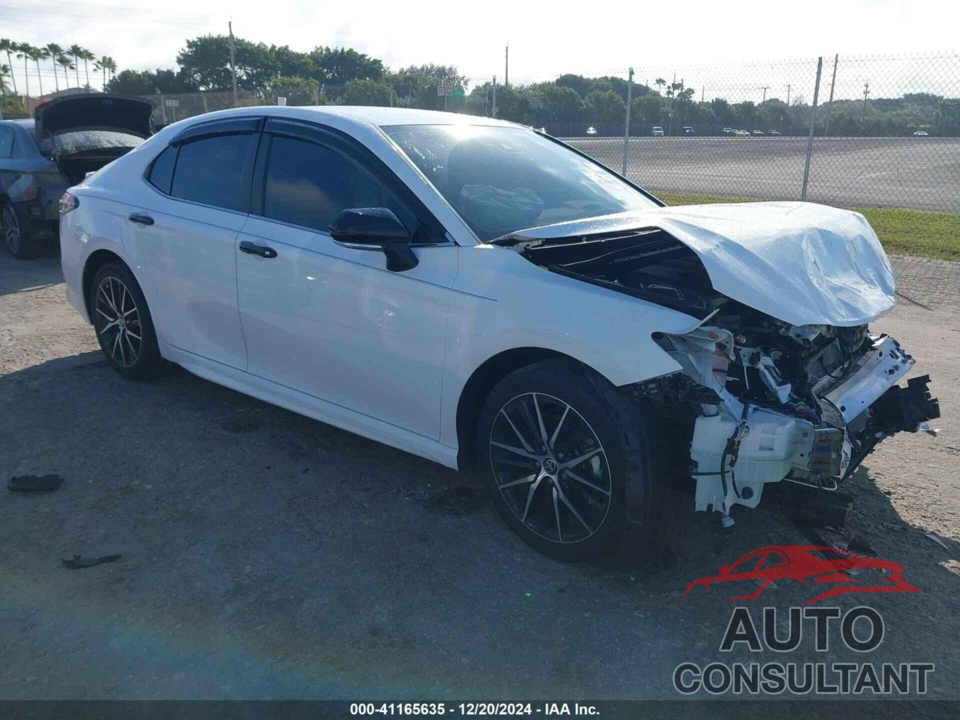 TOYOTA CAMRY 2023 - 4T1G11AK8PU732392