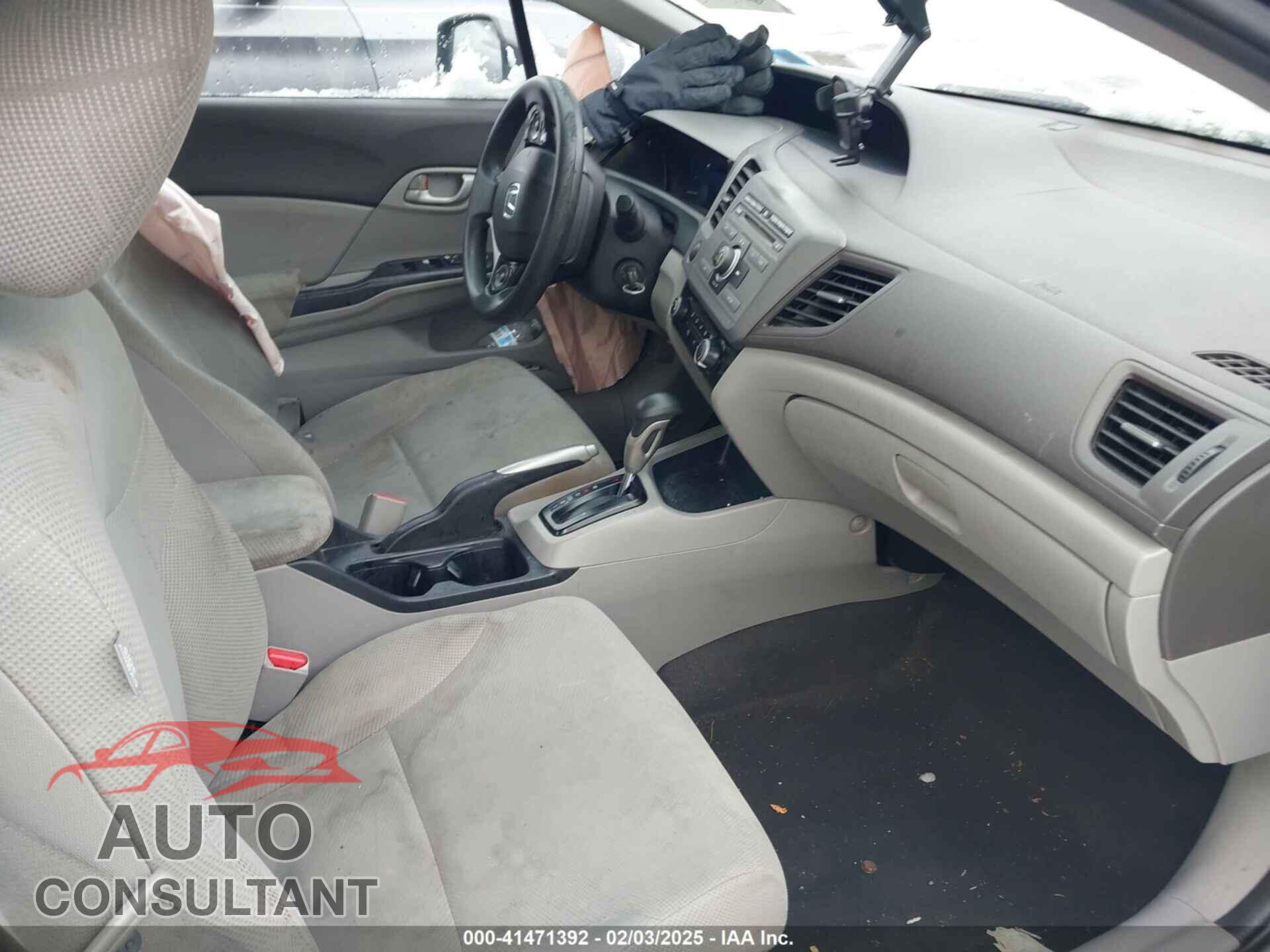 HONDA CIVIC 2012 - 2HGFB2F57CH611311