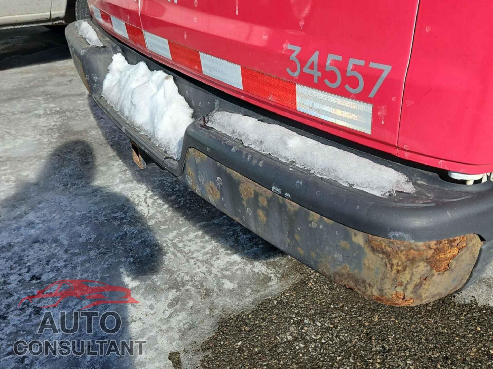 CHEVROLET EXPRESS G2500 2015 - 1GCWGFCF7F1156242