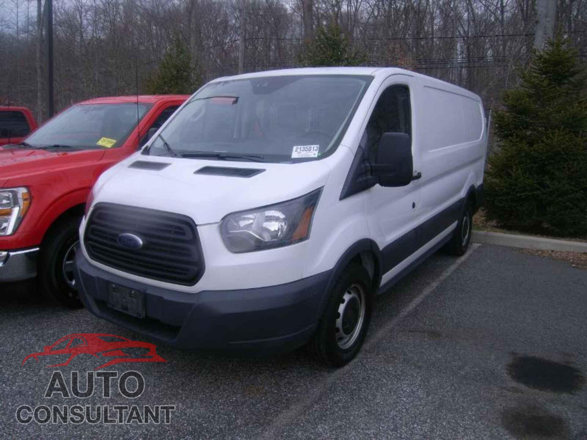 FORD TRANSIT-150 2018 - 1FTYE1YM1JKB52084