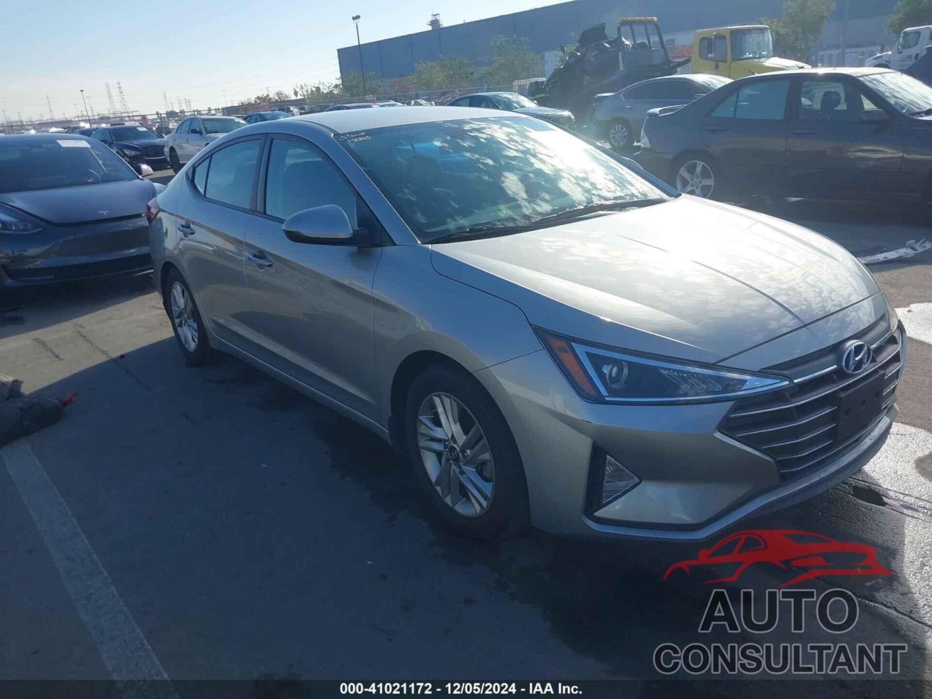 HYUNDAI ELANTRA 2020 - 5NPD84LFXLH568491
