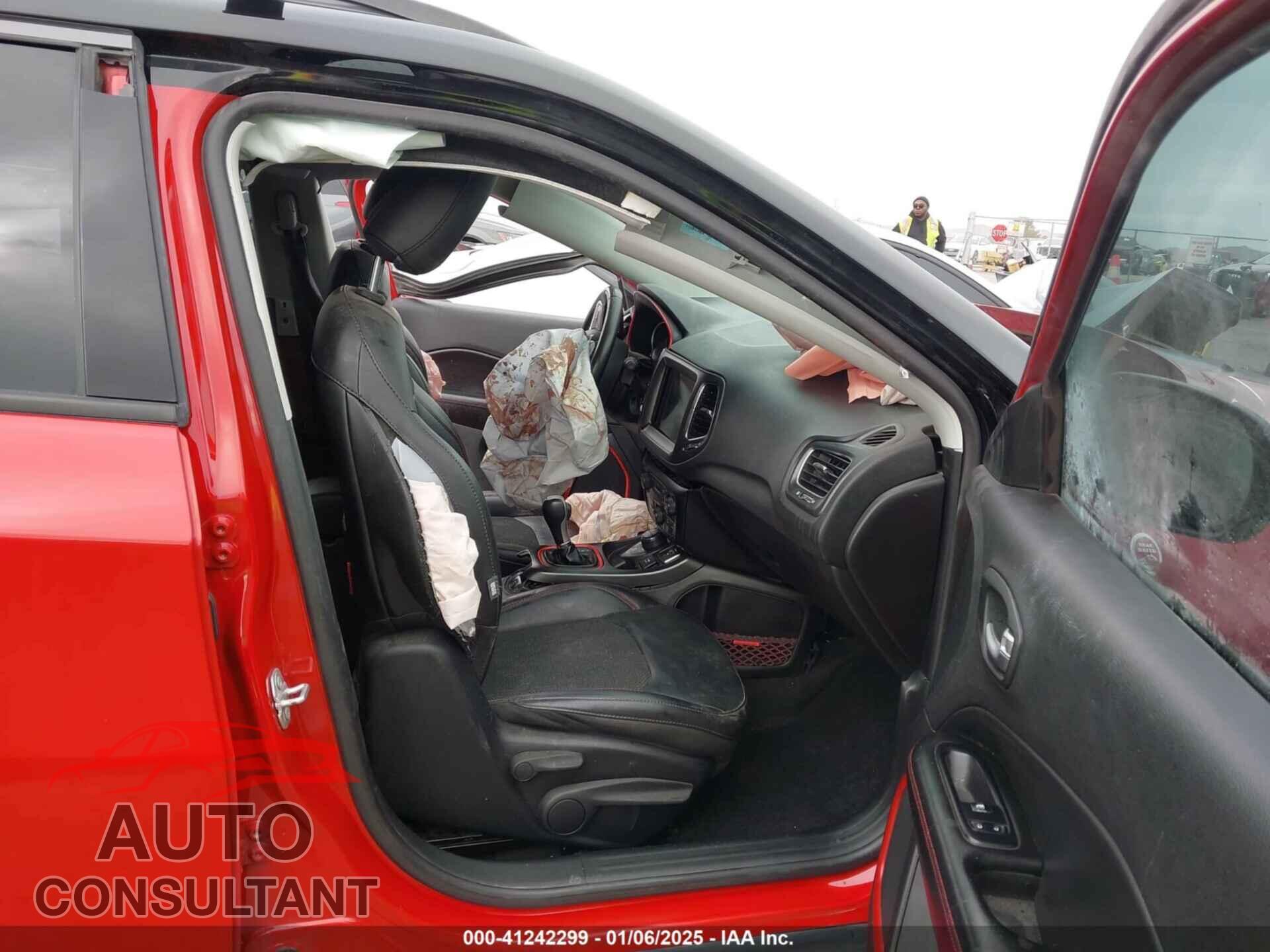 JEEP COMPASS 2019 - 3C4NJDDB6KT799259