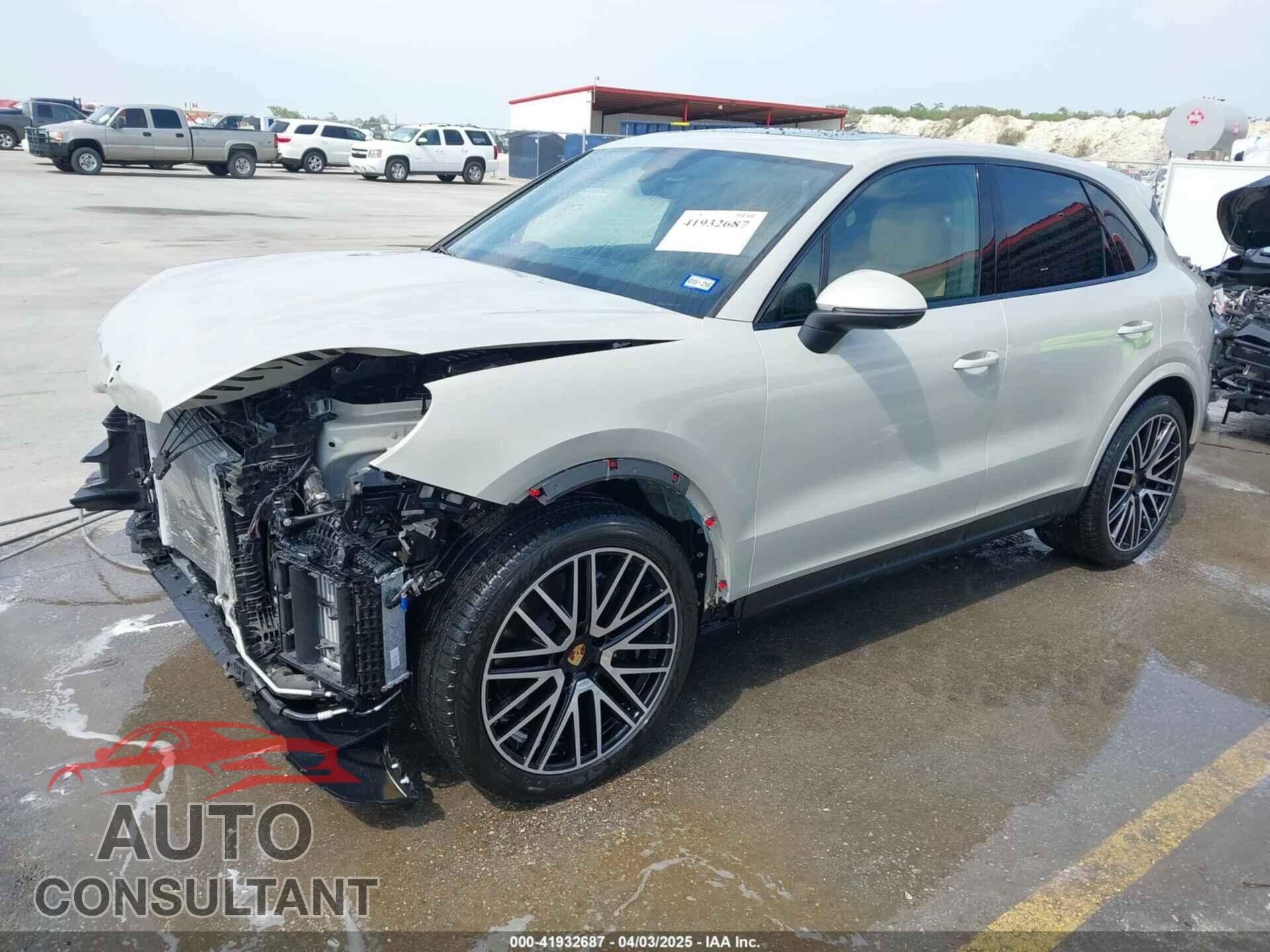 PORSCHE CAYENNE 2024 - WP1AA2AY8RDA12516