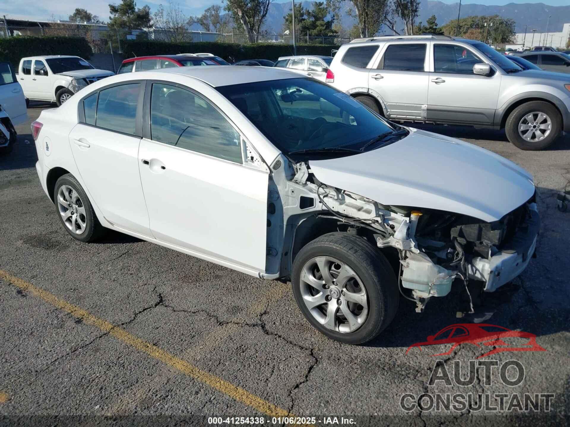 MAZDA MAZDA3 2011 - JM1BL1UF0B1411433