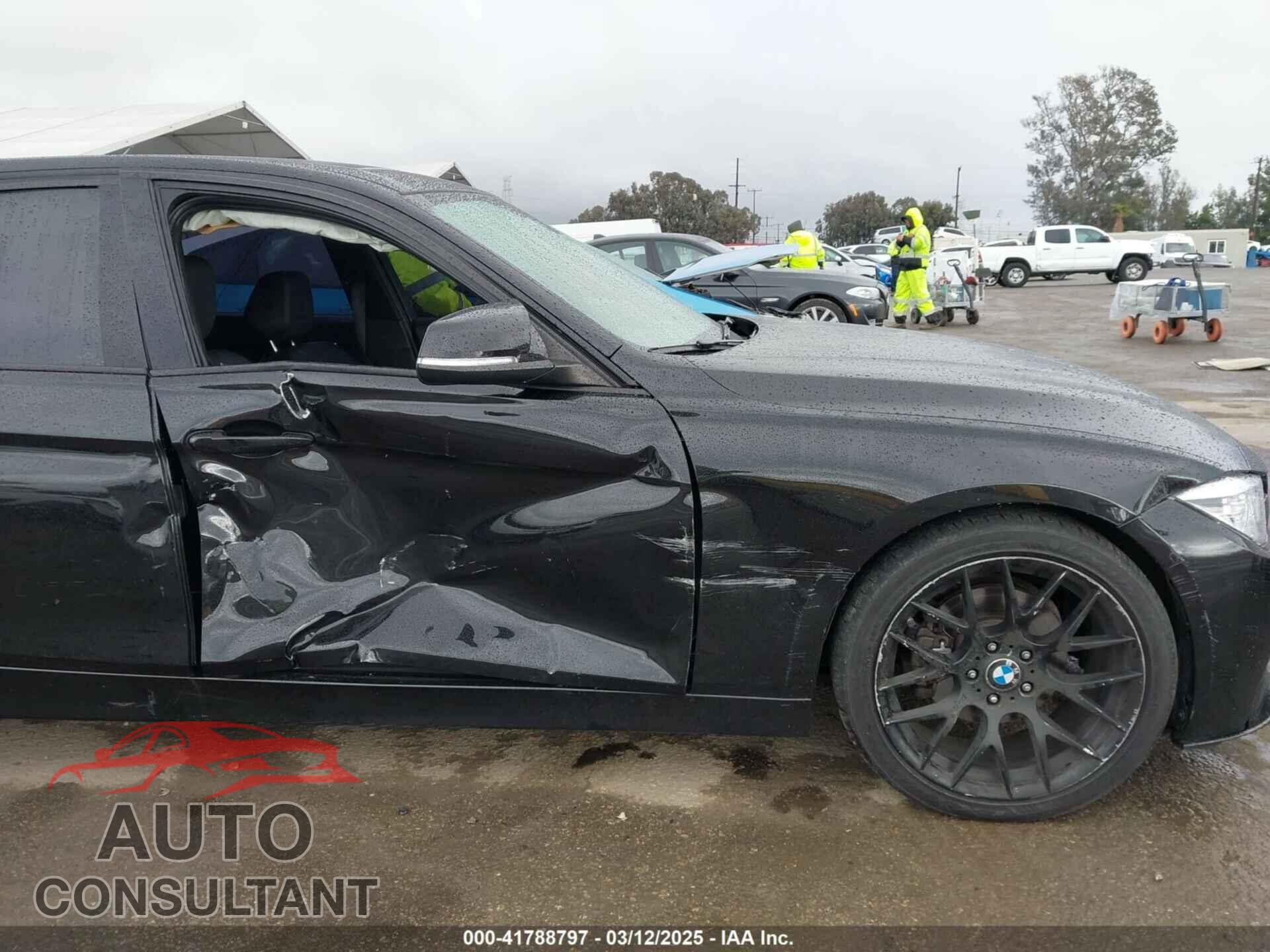 BMW 328I 2016 - WBA8E9G52GNU28110