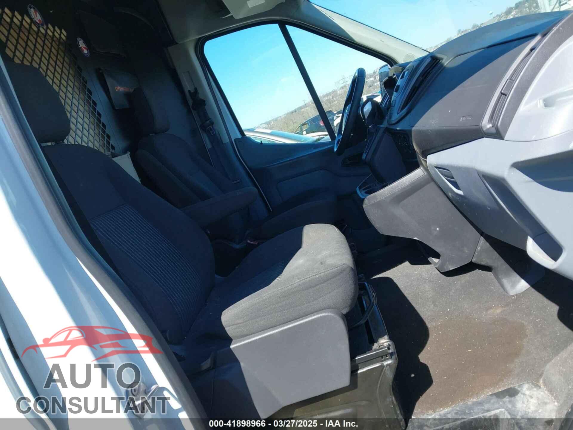 FORD TRANSIT-150 2015 - 1FTNE1CM0FKB29946