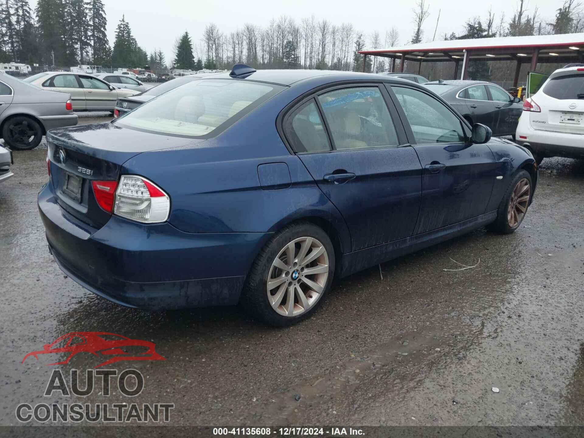 BMW 328I 2011 - WBAPH5G54BNM75420