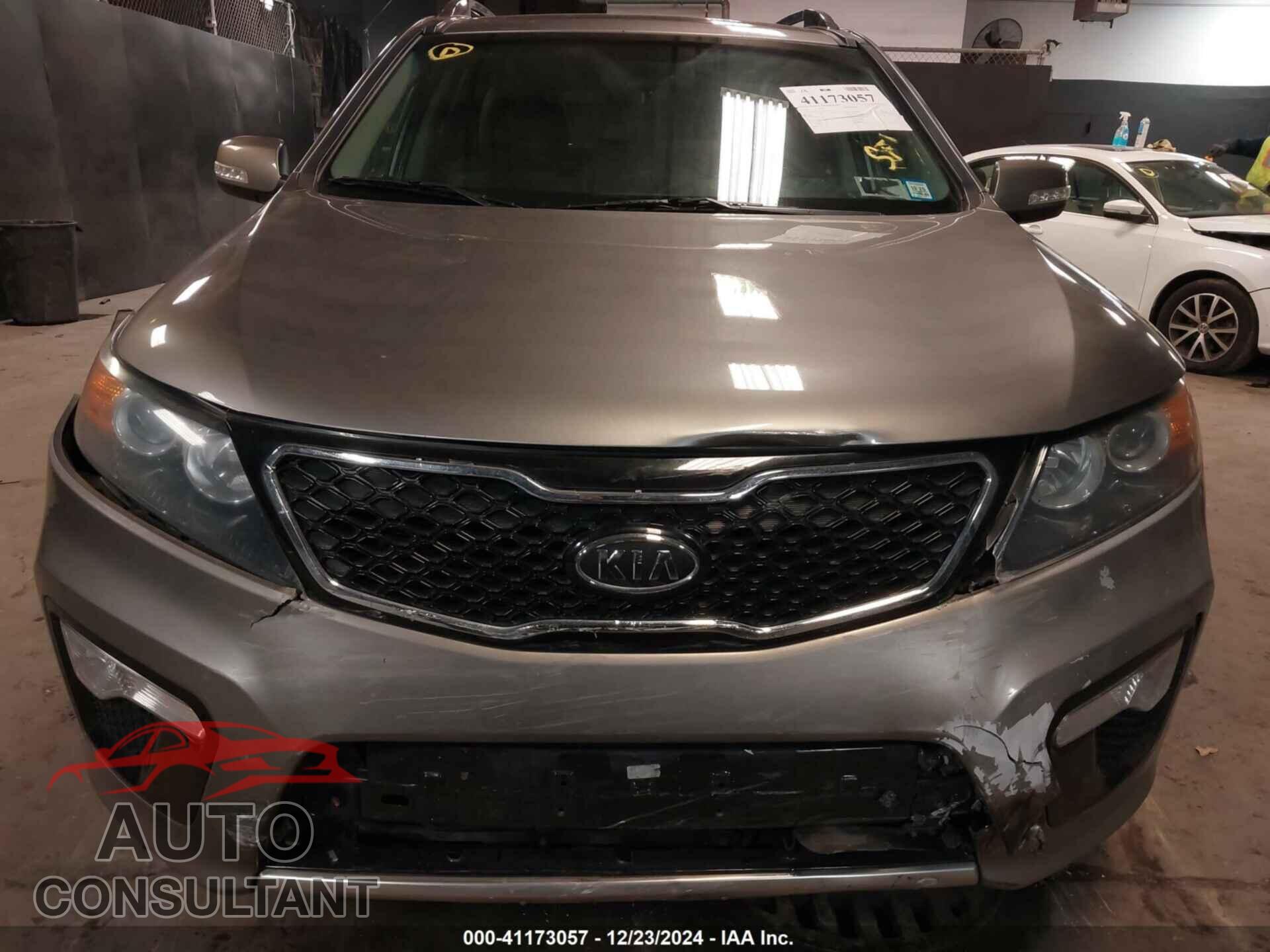 KIA SORENTO 2013 - 5XYKWDA23DG419829