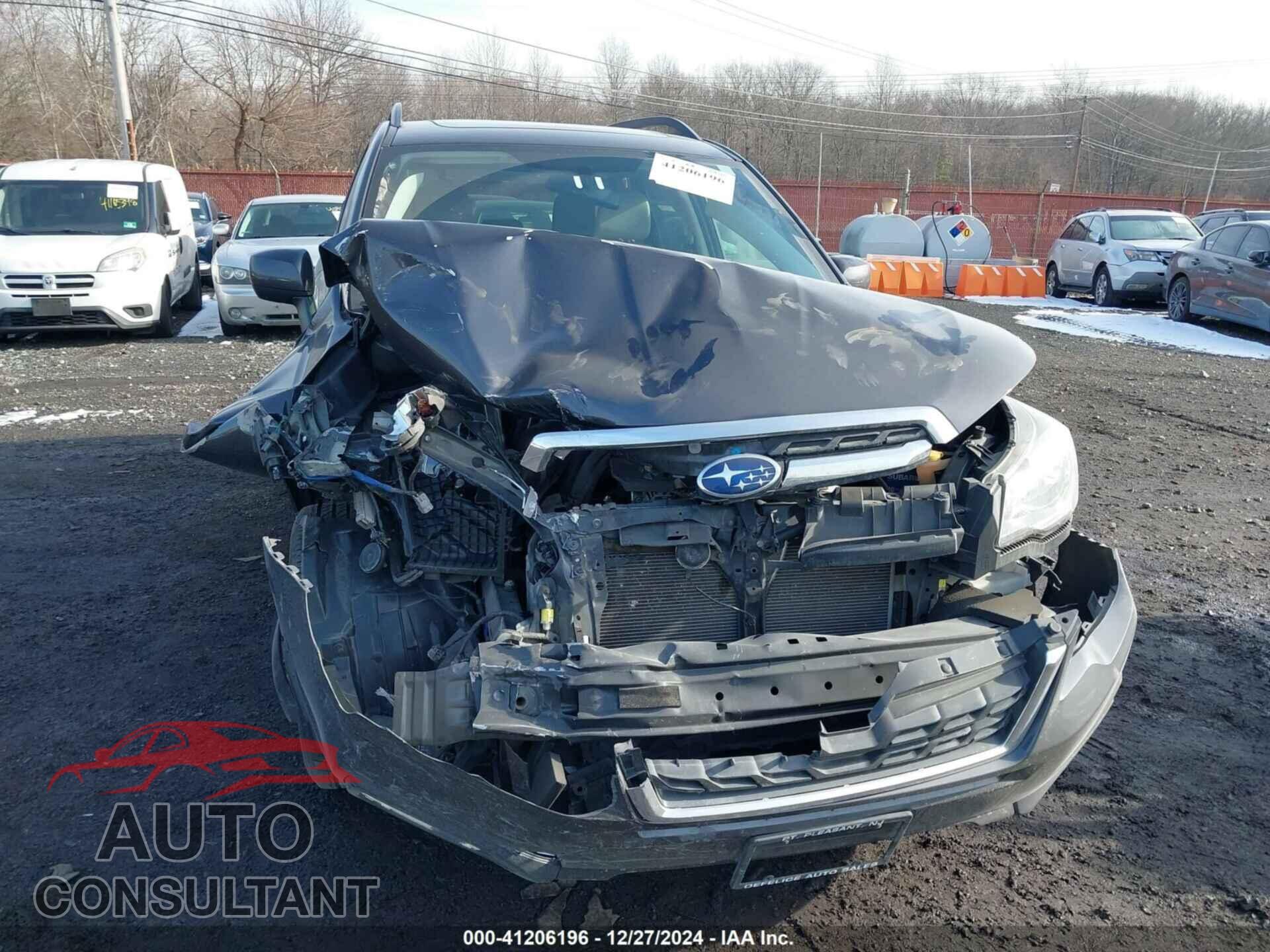 SUBARU FORESTER 2017 - JF2SJAEC2HH567758