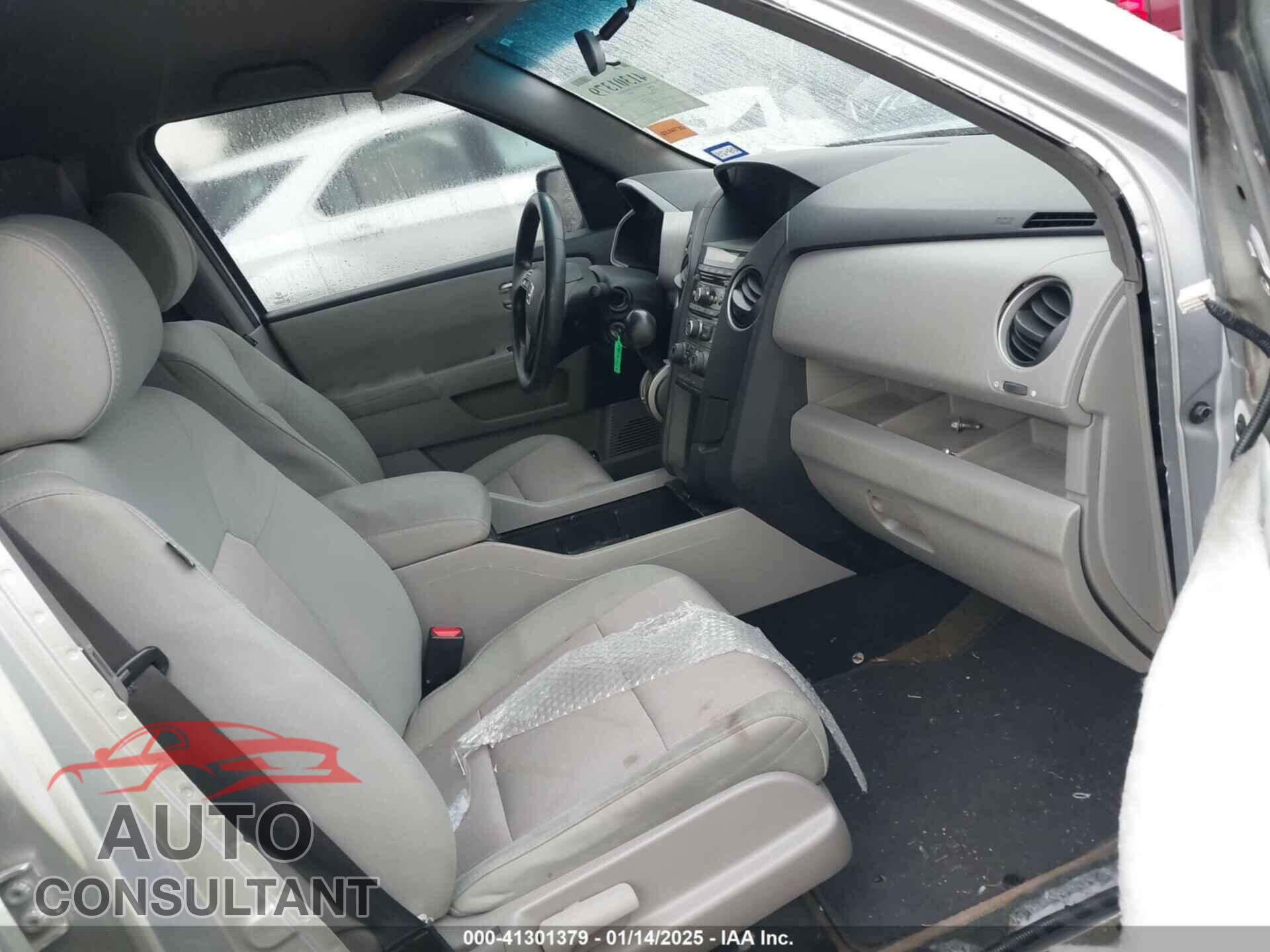HONDA PILOT 2015 - 5FNYF3H47FB003370