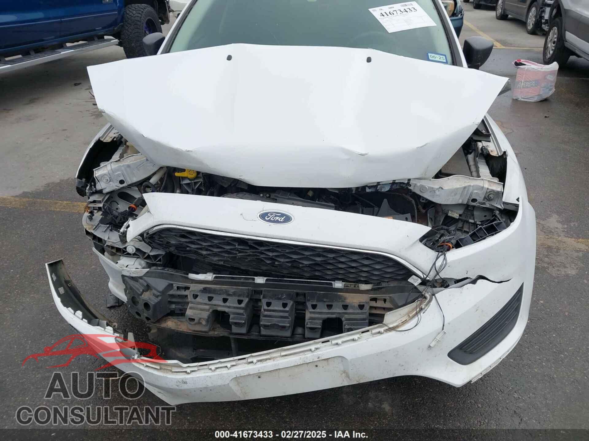 FORD FOCUS 2018 - 1FADP3E24JL284750