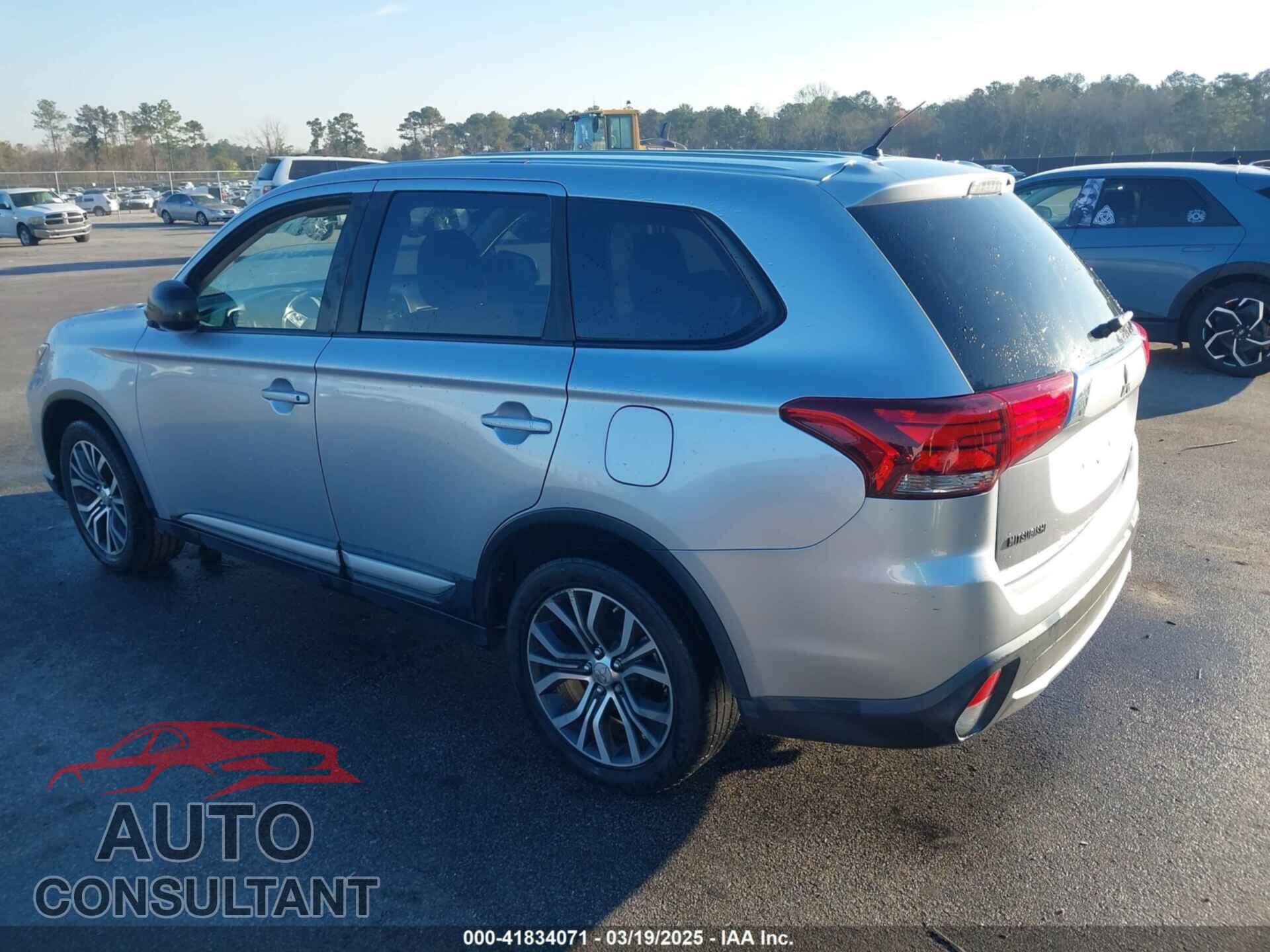 MITSUBISHI OUTLANDER 2016 - JA4AD2A37GZ044865