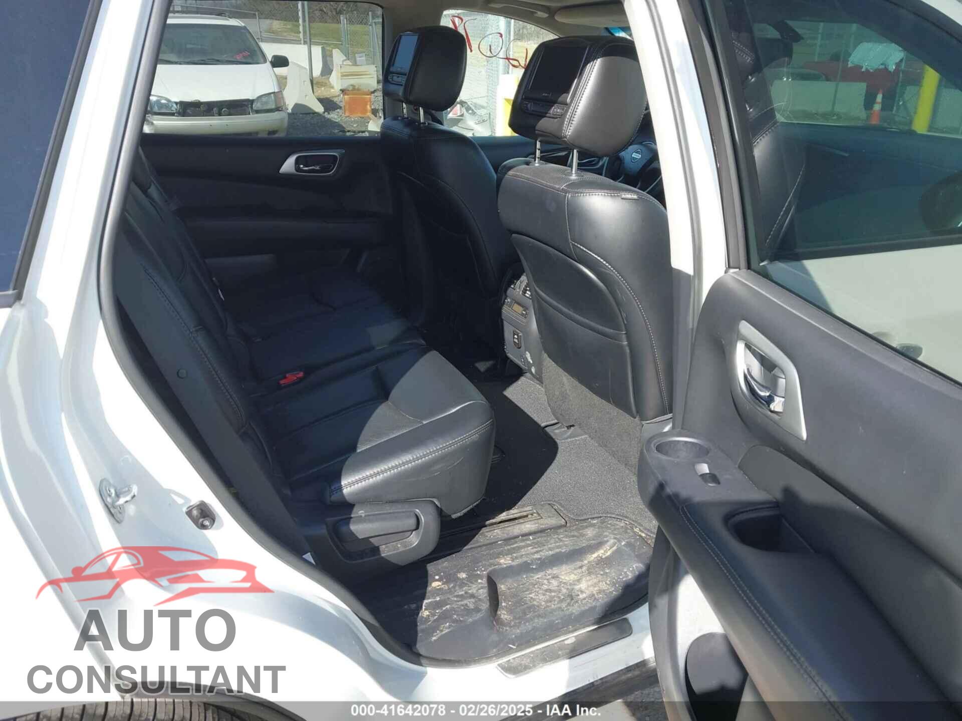 NISSAN PATHFINDER 2015 - 5N1AR2MN4FC634202