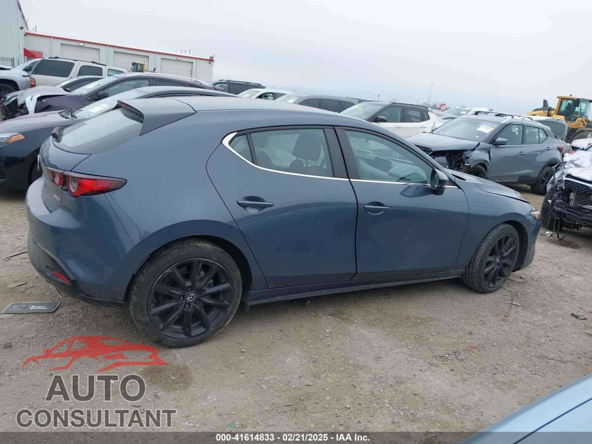 MAZDA MAZDA3 HATCHBACK 2023 - JM1BPBLM3P1607058