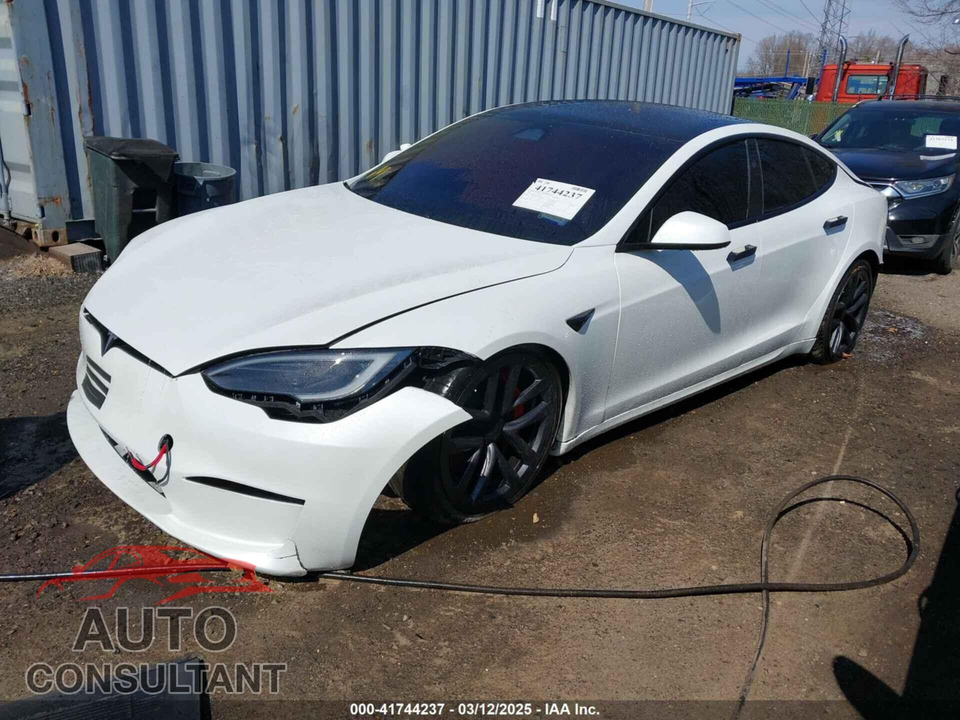 TESLA MODEL S 2023 - 5YJSA1E60PF518405