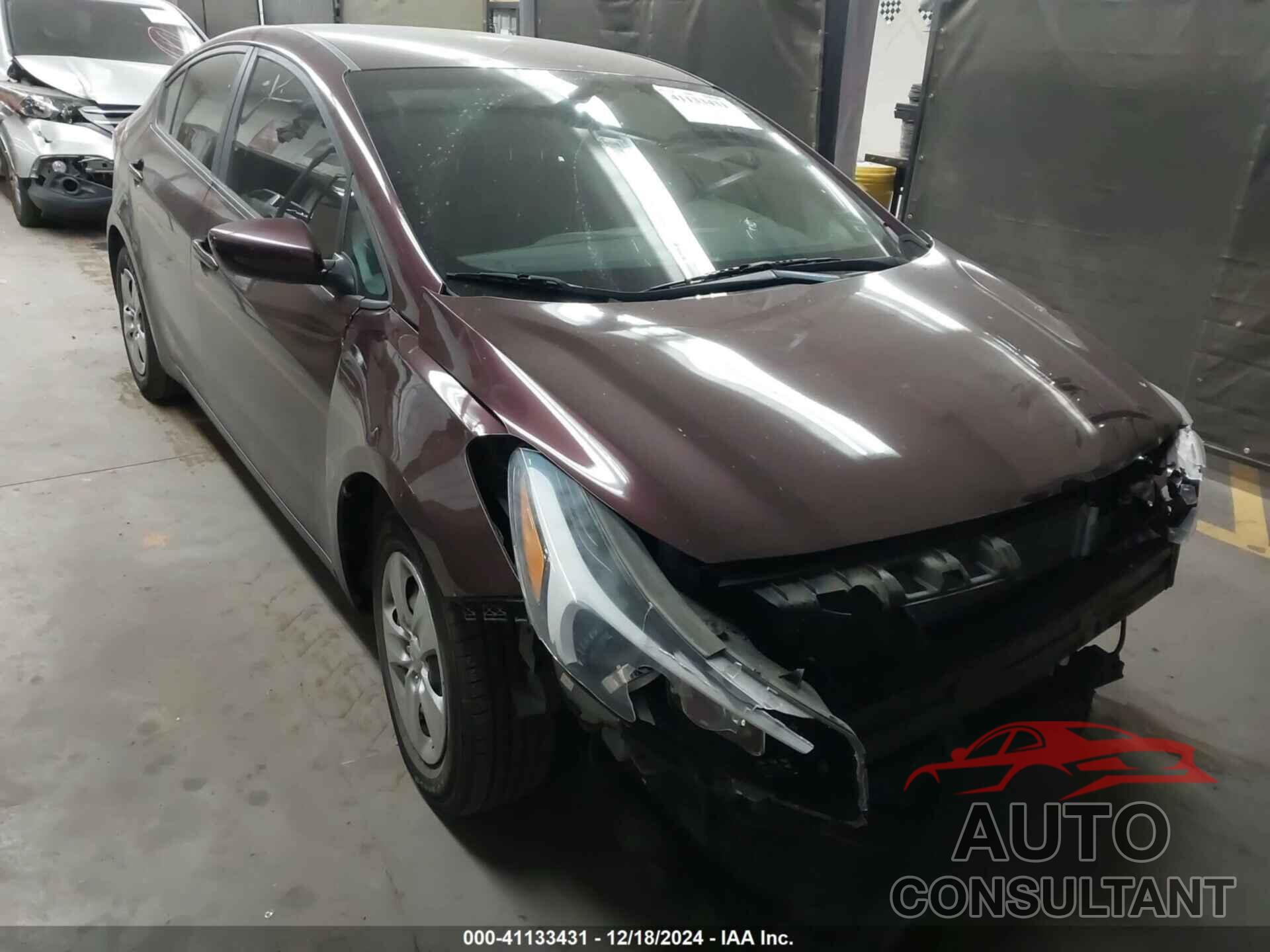 KIA FORTE 2018 - 3KPFK4A76JE180875