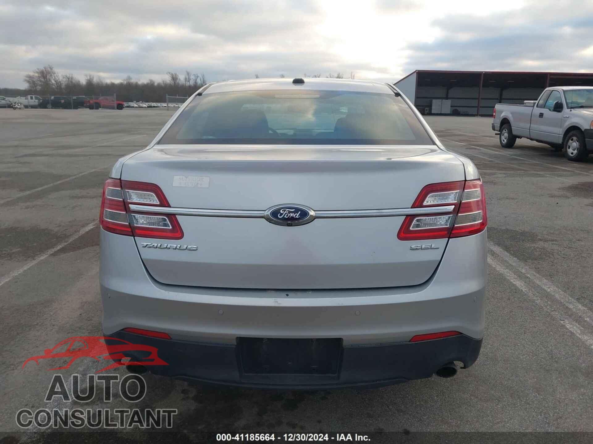 FORD TAURUS 2015 - 1FAHP2E87FG148824