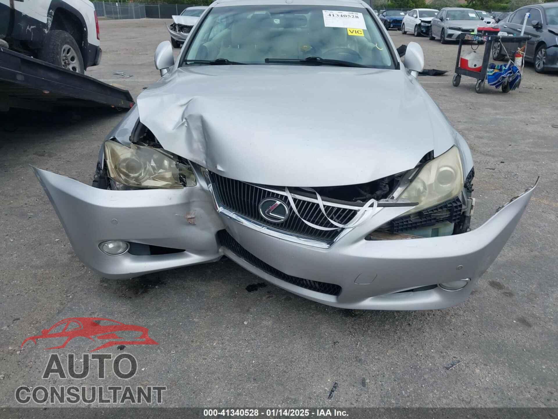 LEXUS IS 250C 2010 - JTHFF2C22A2509853