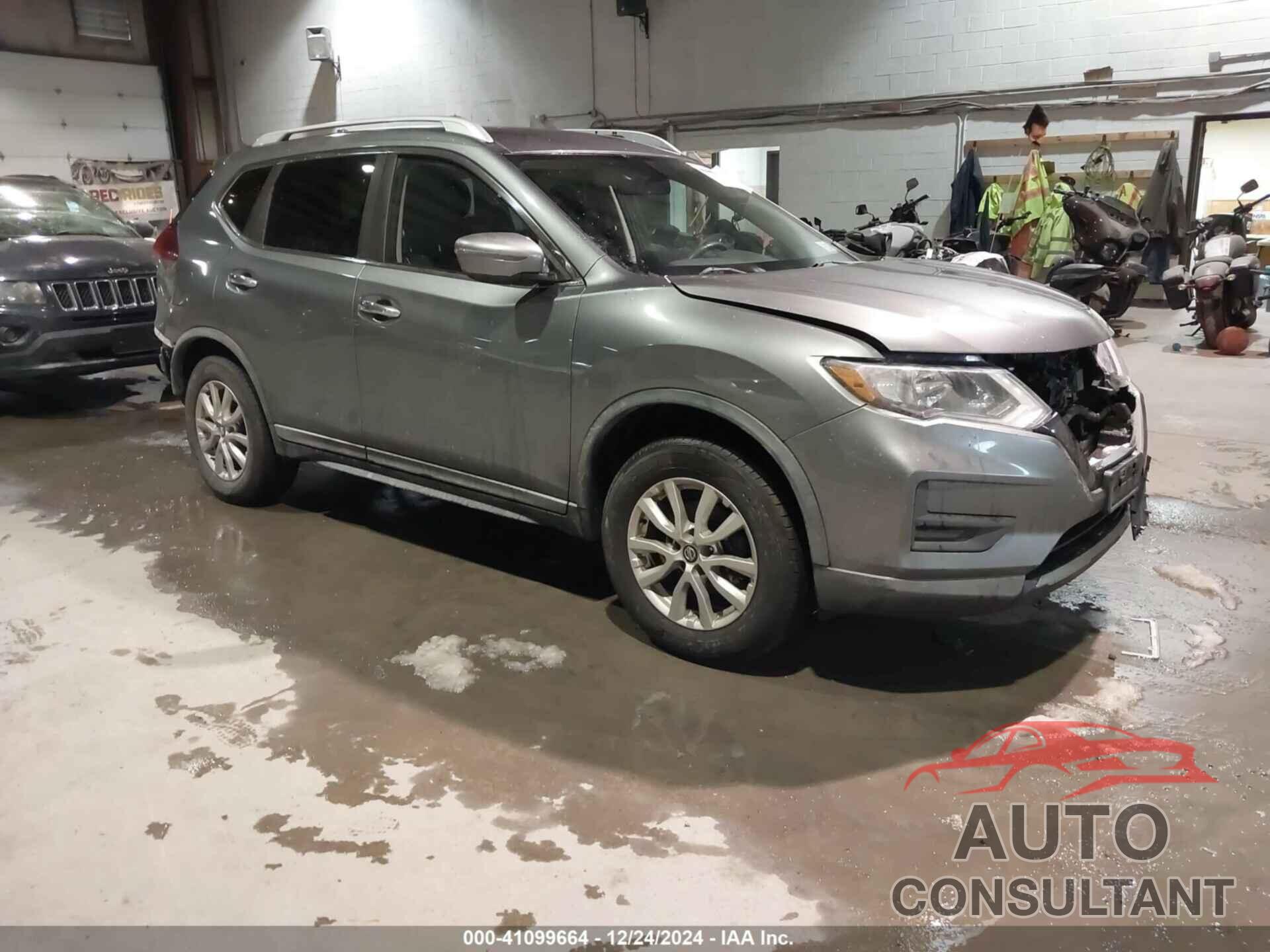 NISSAN ROGUE 2018 - KNMAT2MV1JP585192