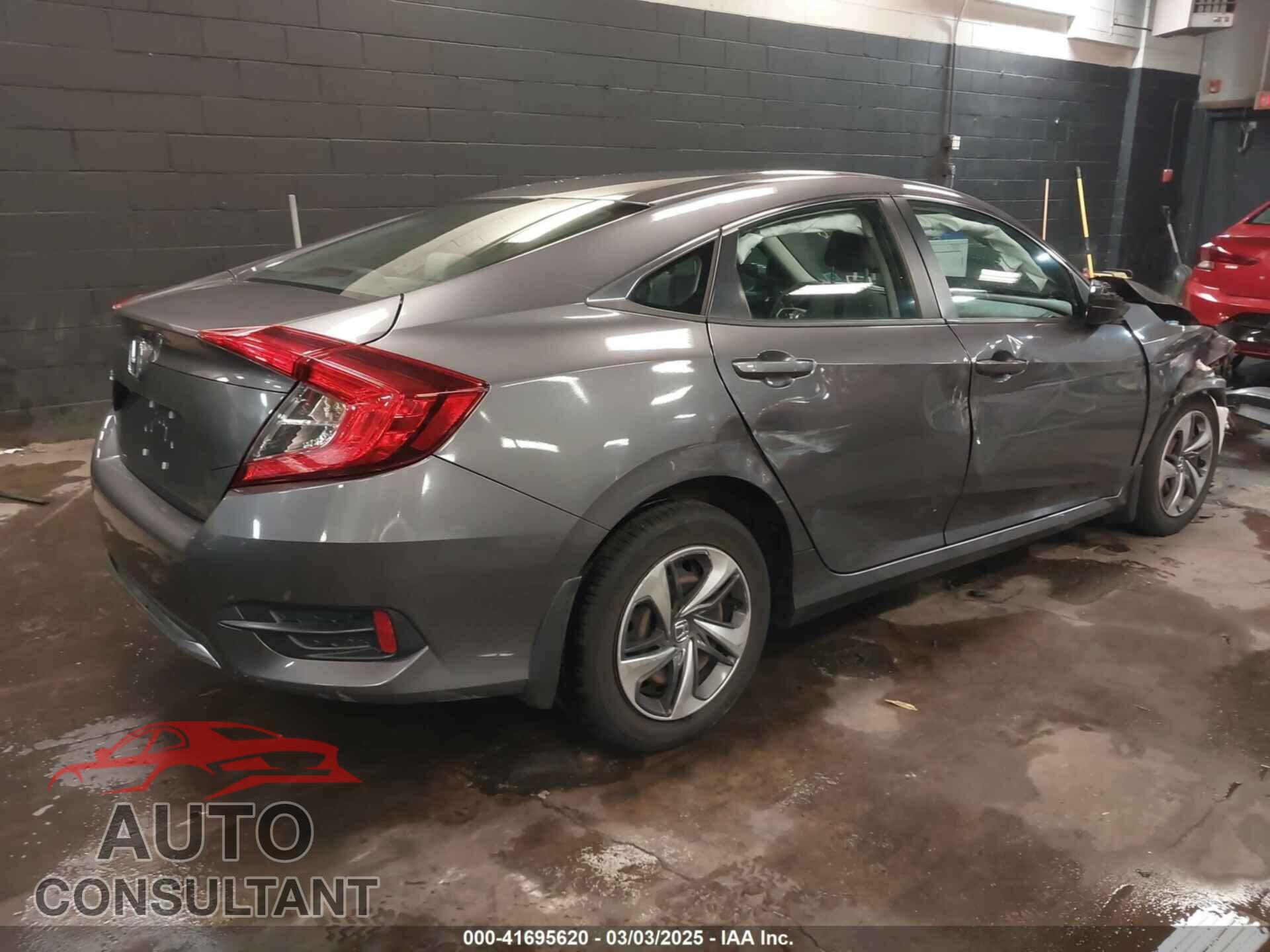HONDA CIVIC 2019 - 2HGFC2F60KH556785