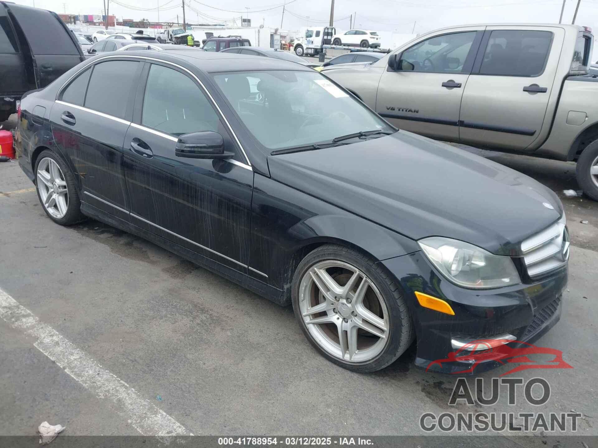 MERCEDES-BENZ C 250 2013 - WDDGF4HB7DA783141