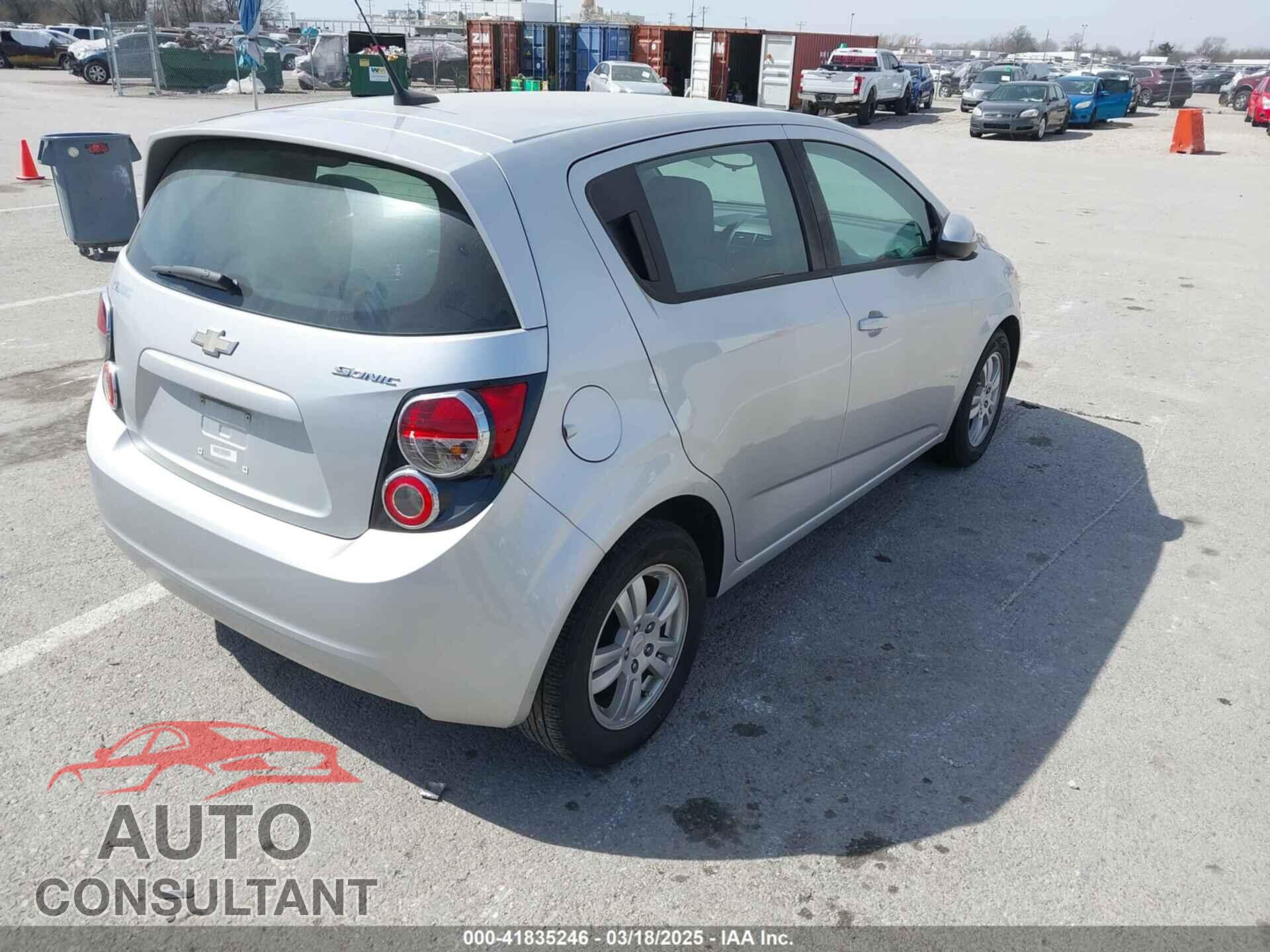 CHEVROLET SONIC 2012 - 1G1JA6SH7C4100156