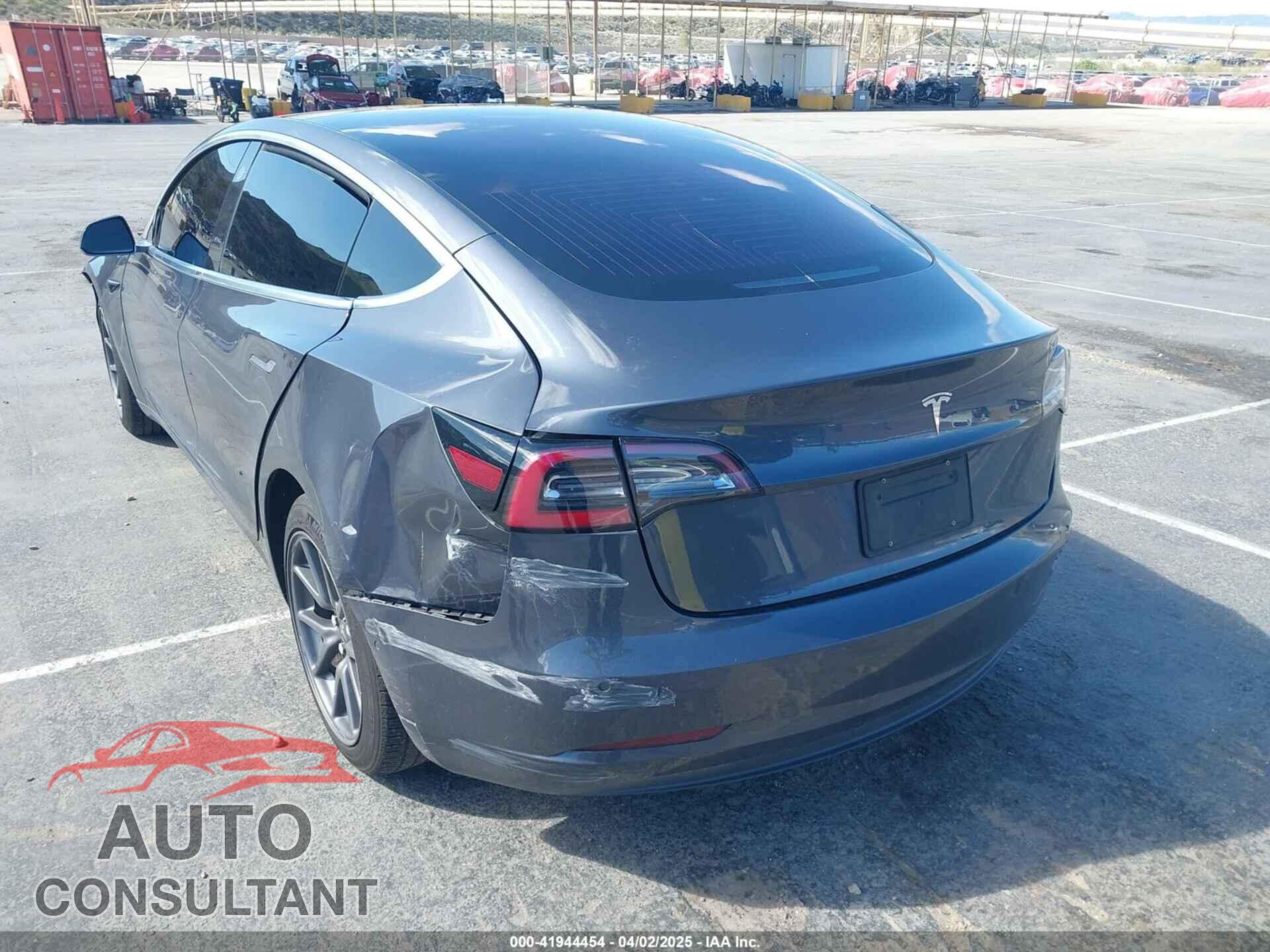 TESLA MODEL 3 2019 - 5YJ3E1EA6KF307456