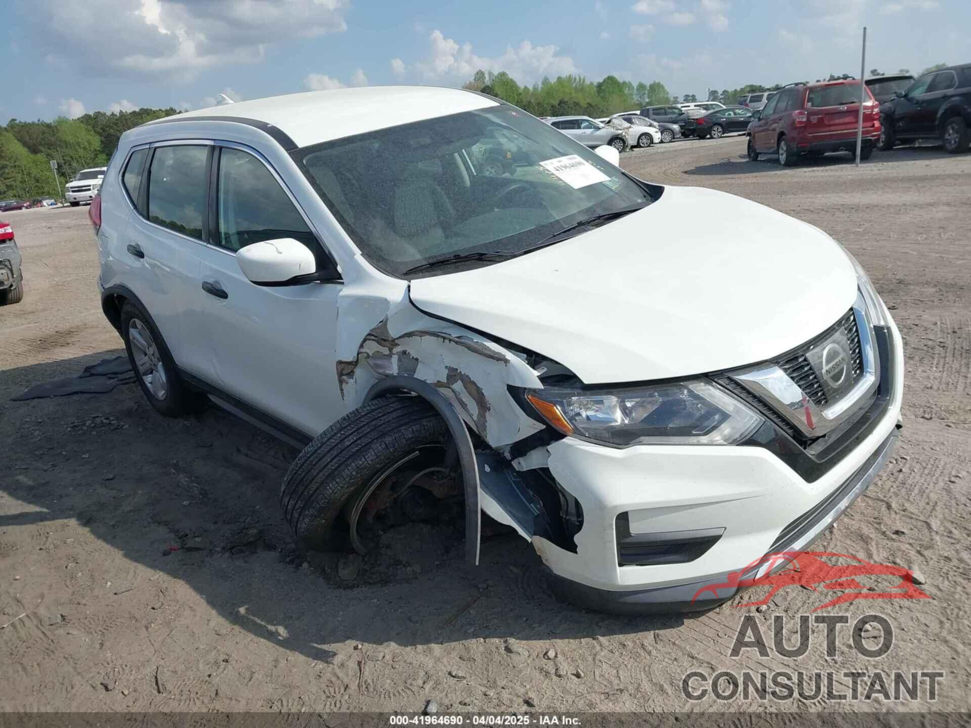 NISSAN ROGUE 2017 - KNMAT2MV9HP613184