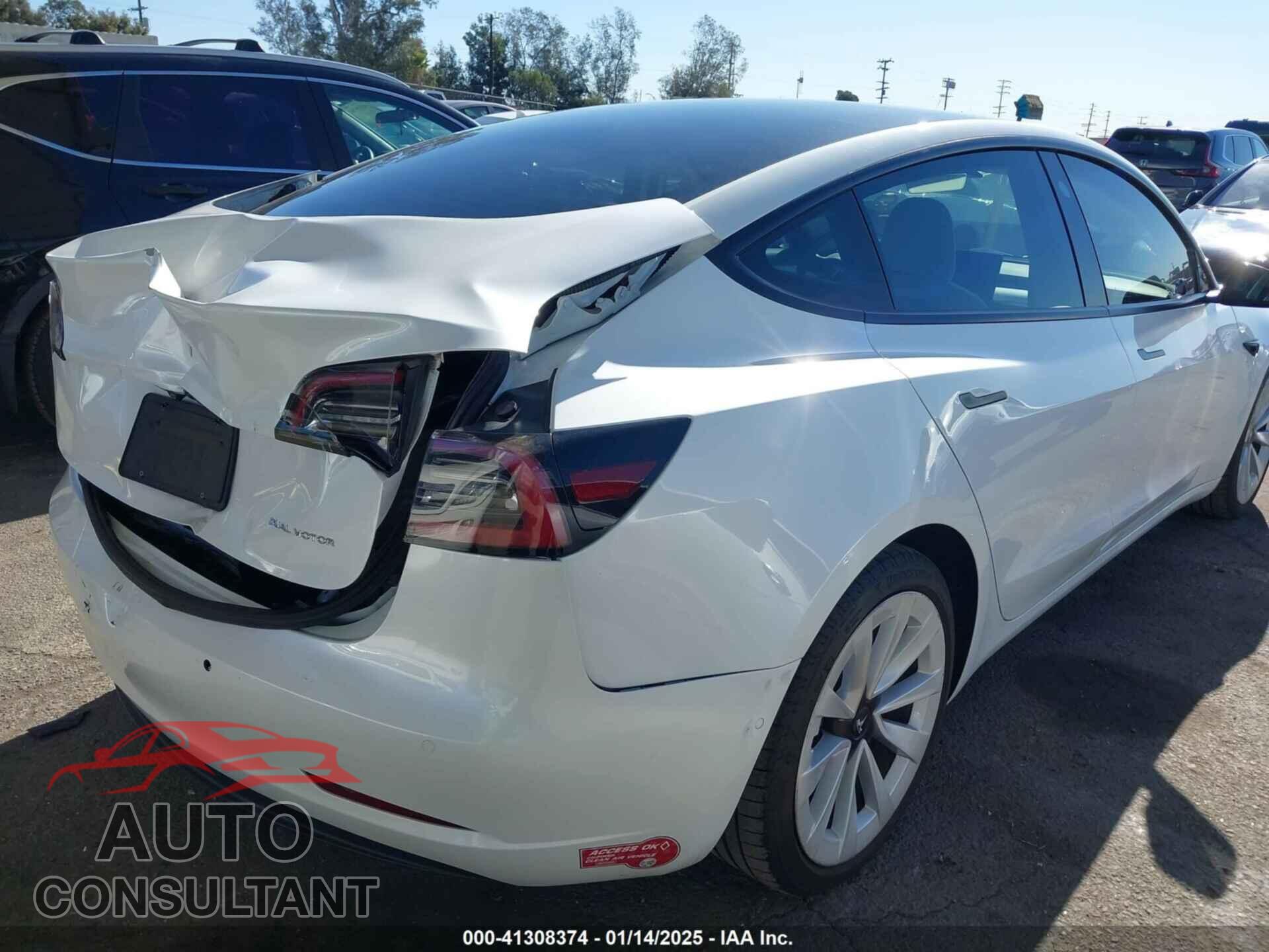 TESLA MODEL 3 2021 - 5YJ3E1EB2MF004122