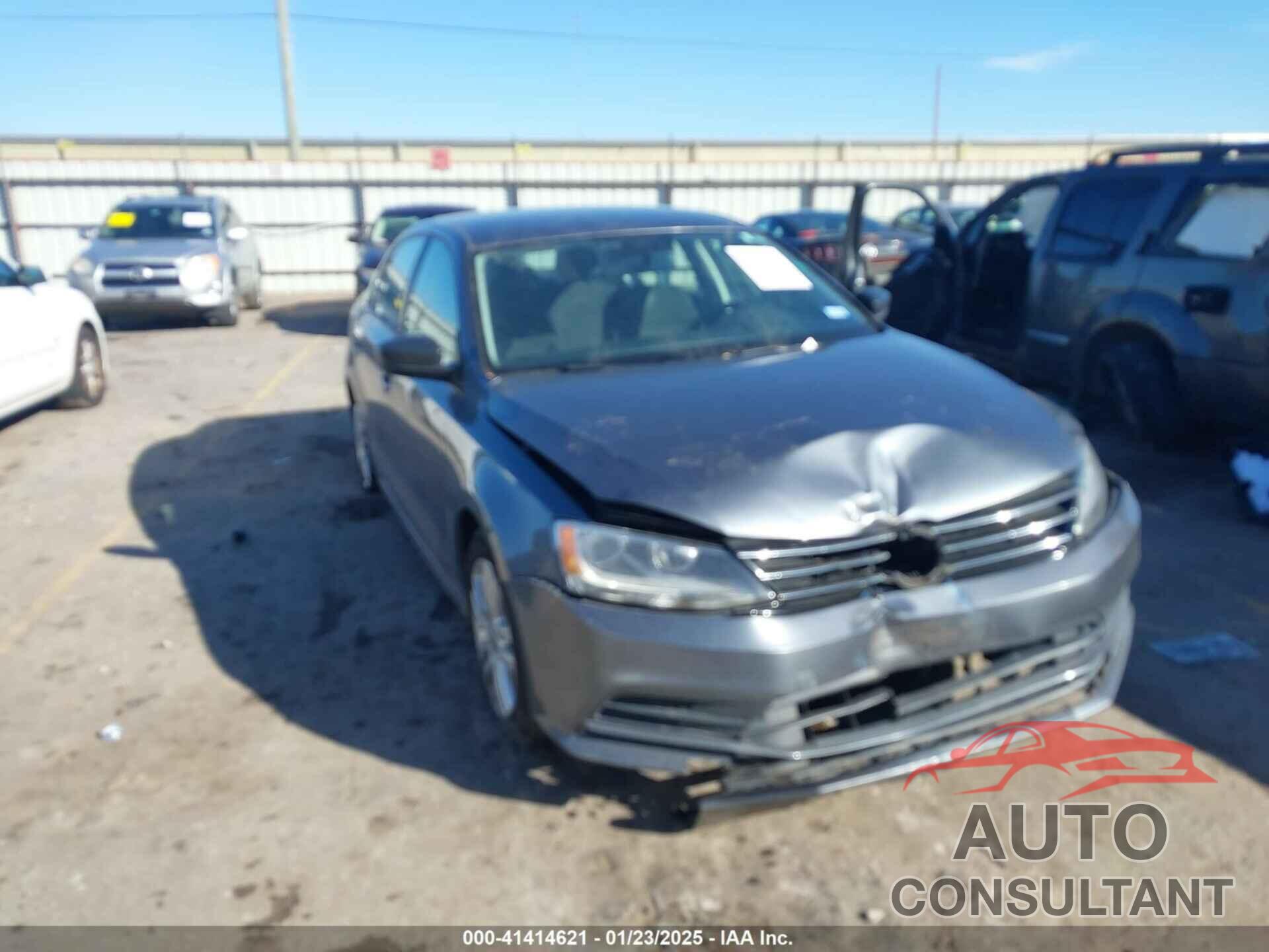 VOLKSWAGEN JETTA 2015 - 3VW1K7AJ3FM230617