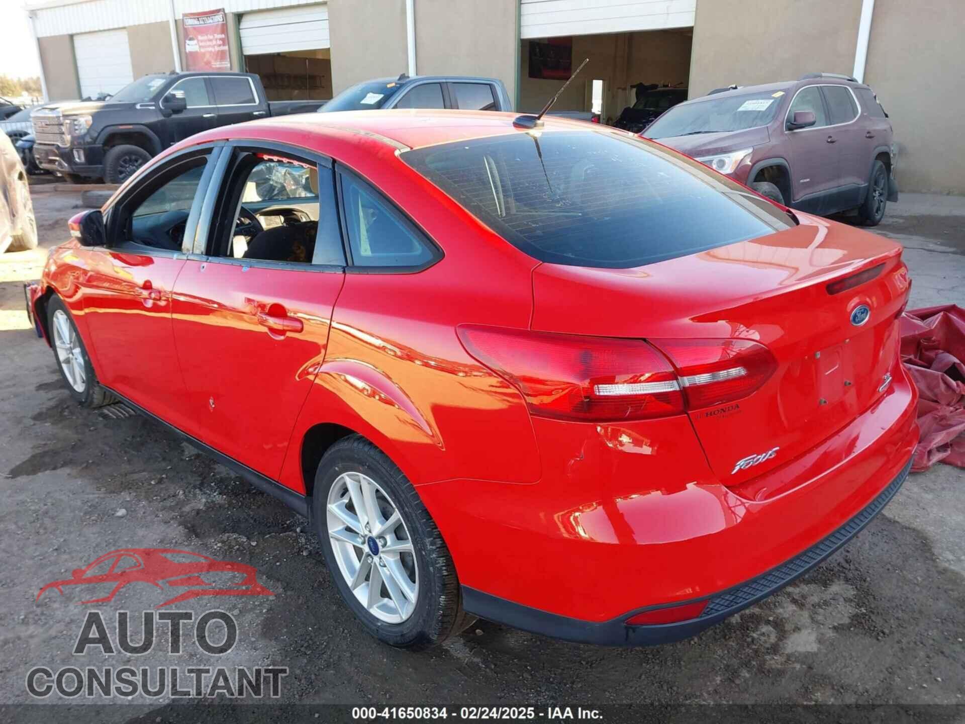FORD FOCUS 2015 - 1FADP3F20FL384639