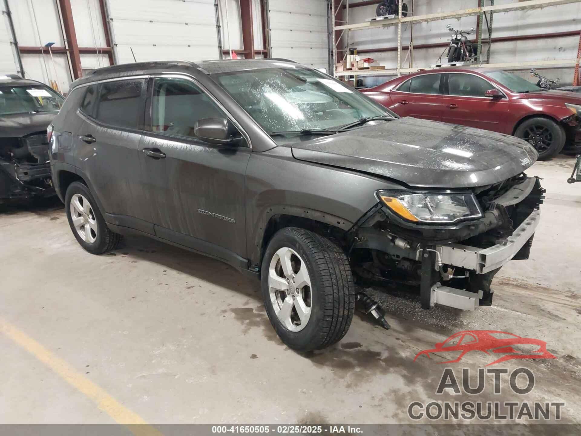JEEP COMPASS 2018 - 3C4NJDBB8JT202632