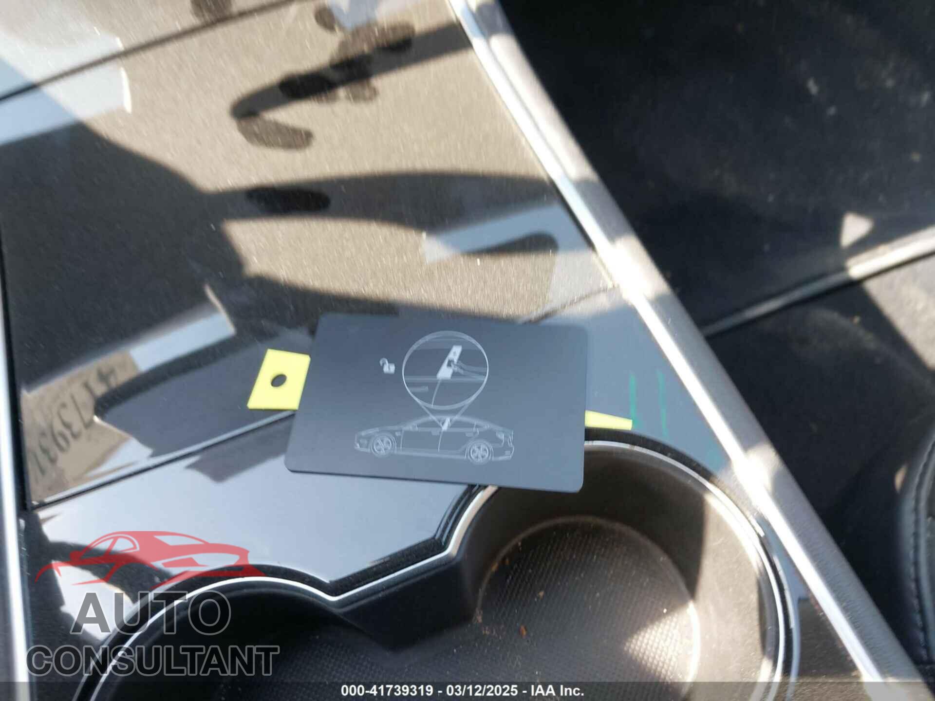 TESLA MODEL 3 2018 - 5YJ3E1EA3JF033583