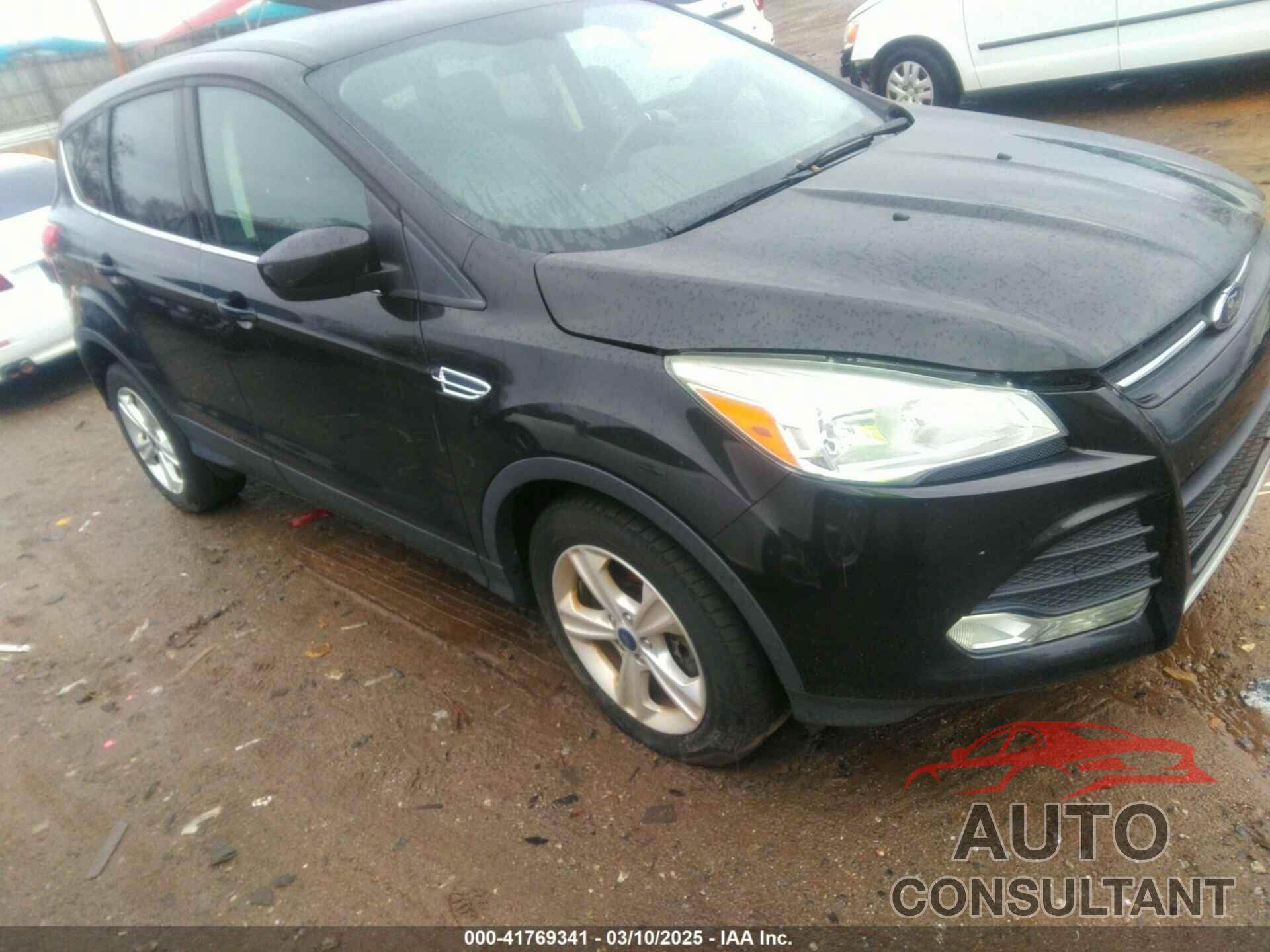 FORD ESCAPE 2015 - 1FMCU9GX7FUC19169