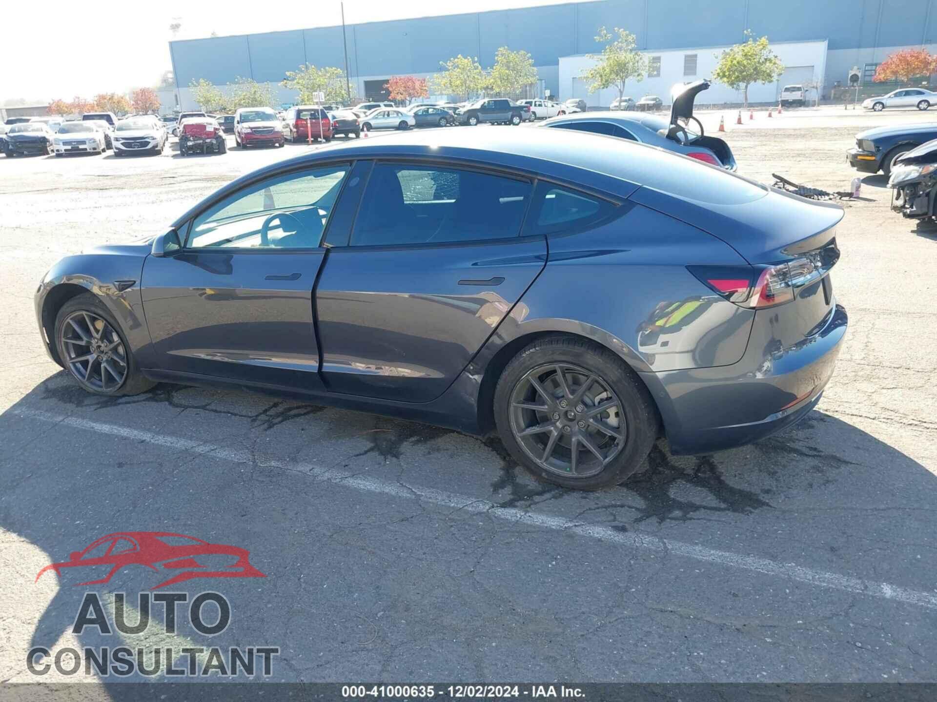 TESLA MODEL 3 2022 - 5YJ3E1EB6NF240418