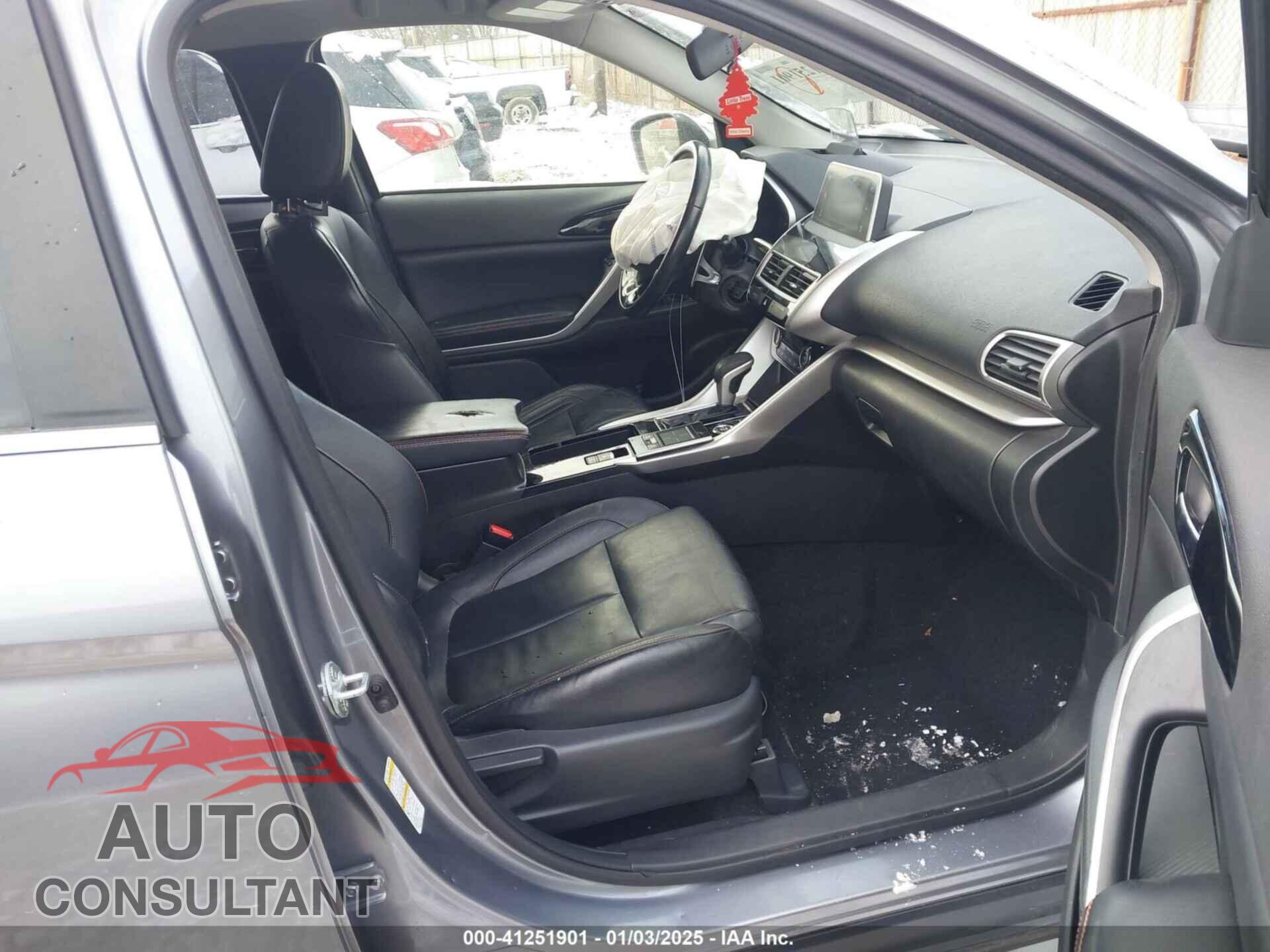 MITSUBISHI ECLIPSE CROSS 2018 - JA4AT5AA0JZ039615