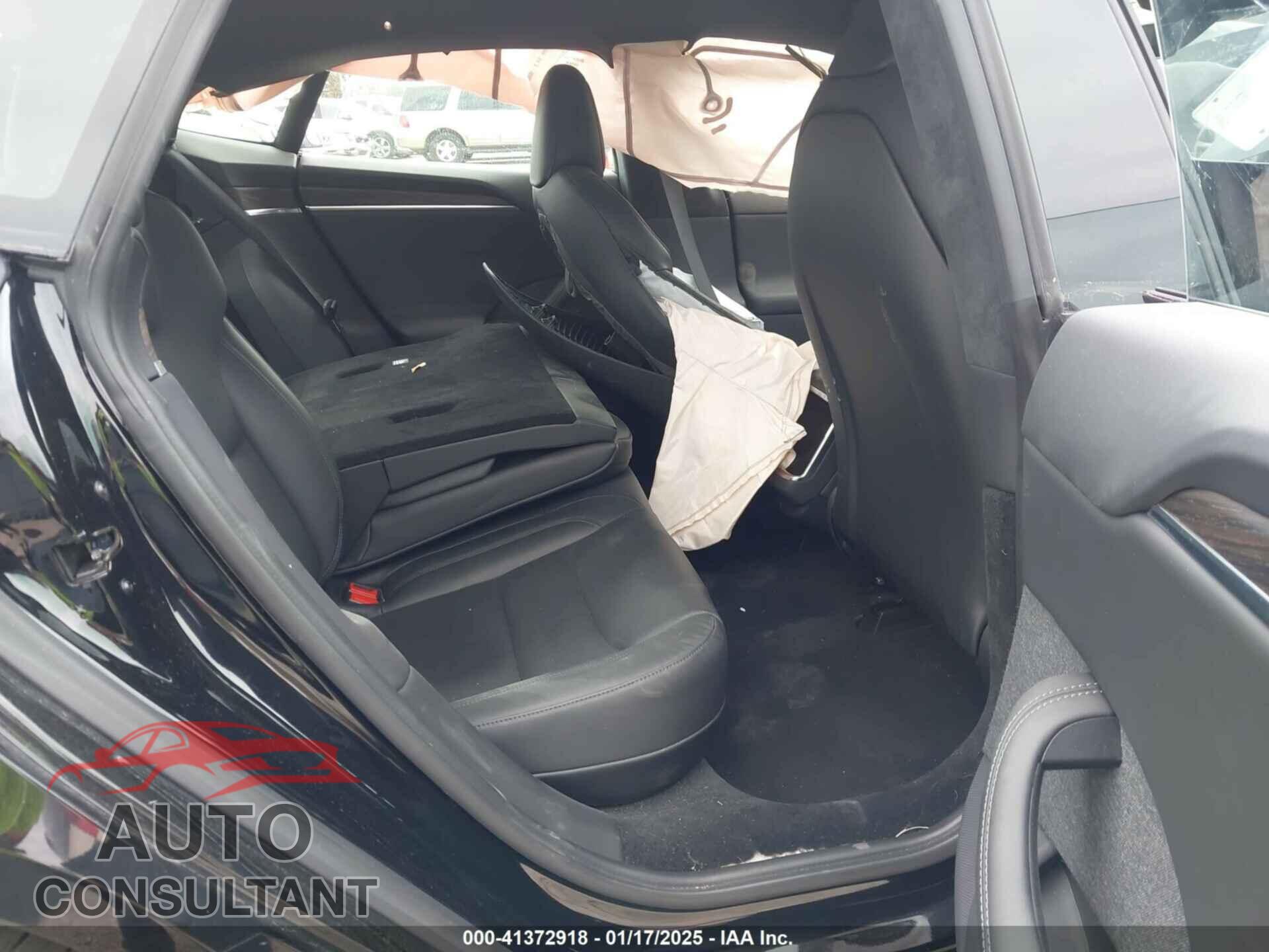 TESLA MODEL S 2023 - 5YJSA1E52PF500088