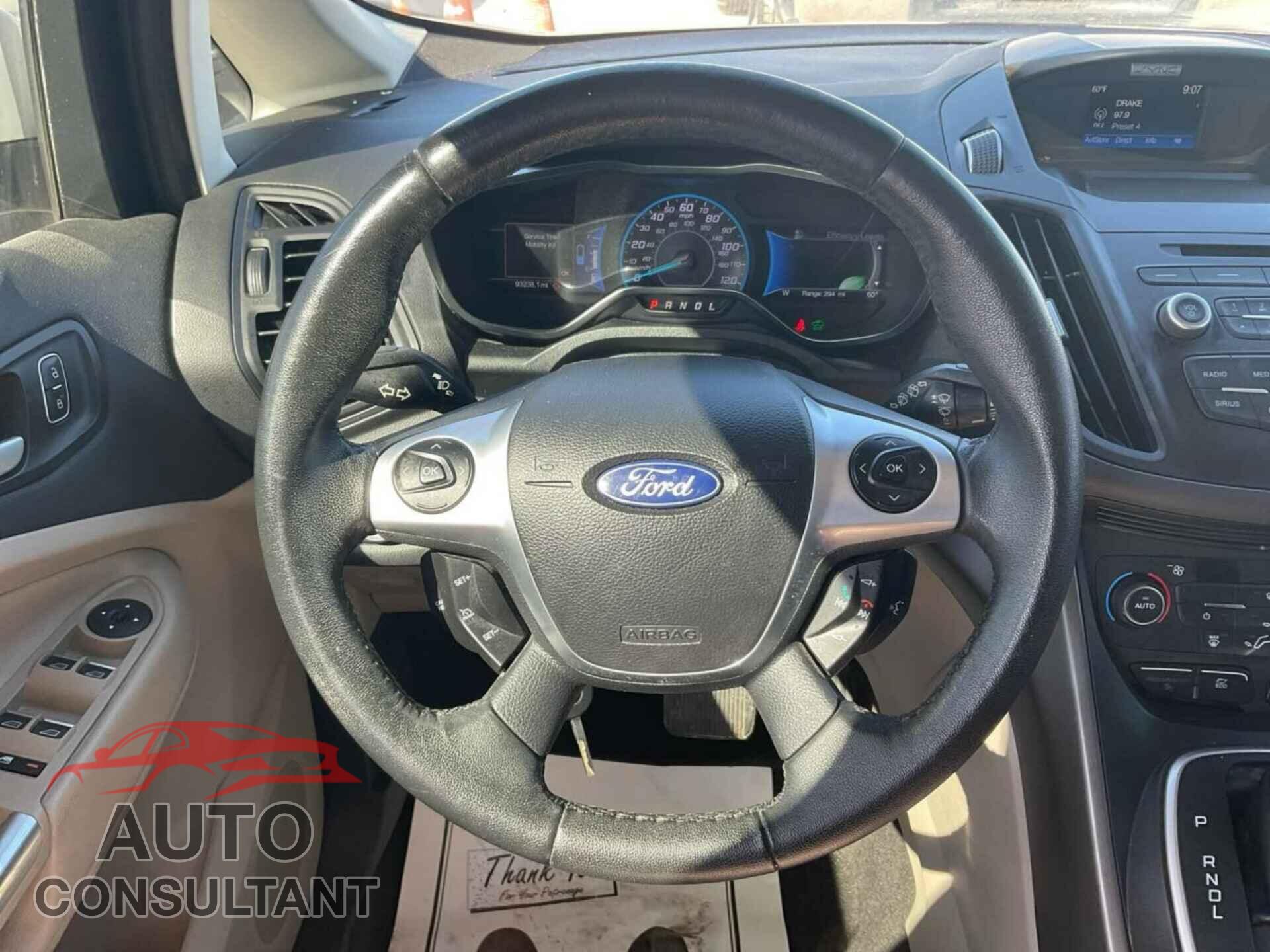 FORD C-MAX 2017 - 1FADP5AU1HL111054