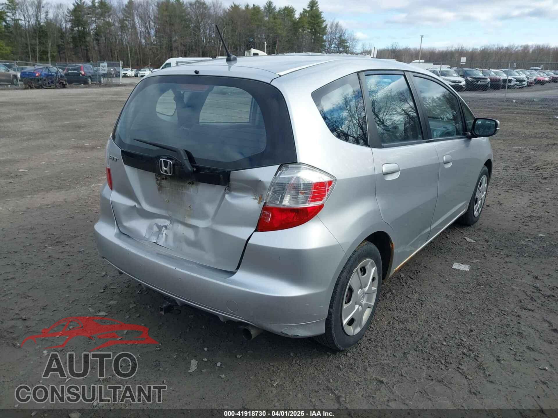 HONDA FIT 2013 - JHMGE8H33DC003569