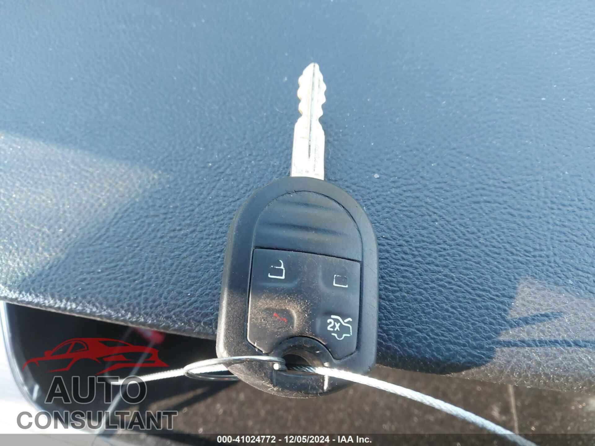 FORD TAURUS 2013 - 1FAHP2E83DG203654