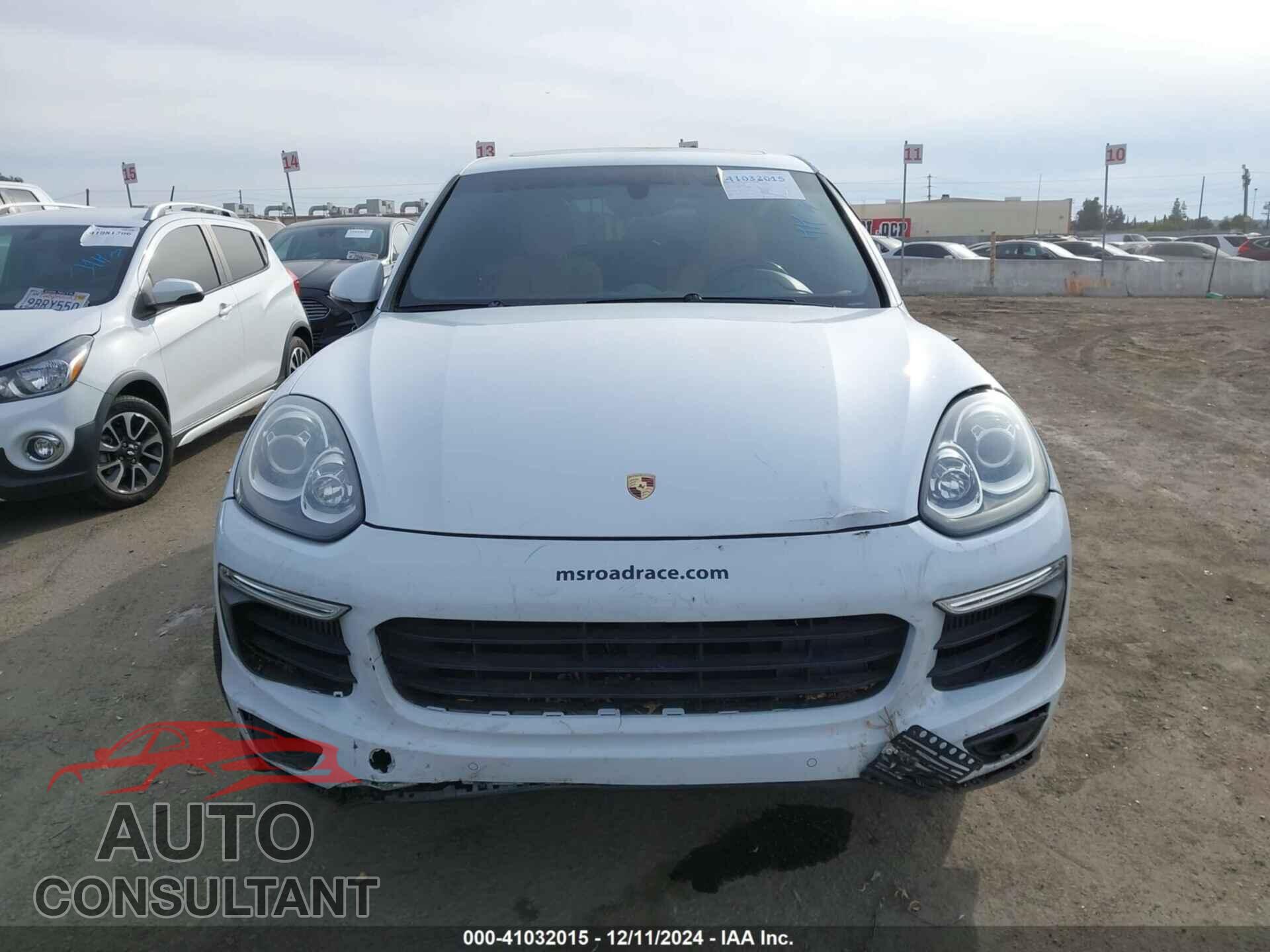 PORSCHE CAYENNE 2015 - WP1AF2A21FLA35831