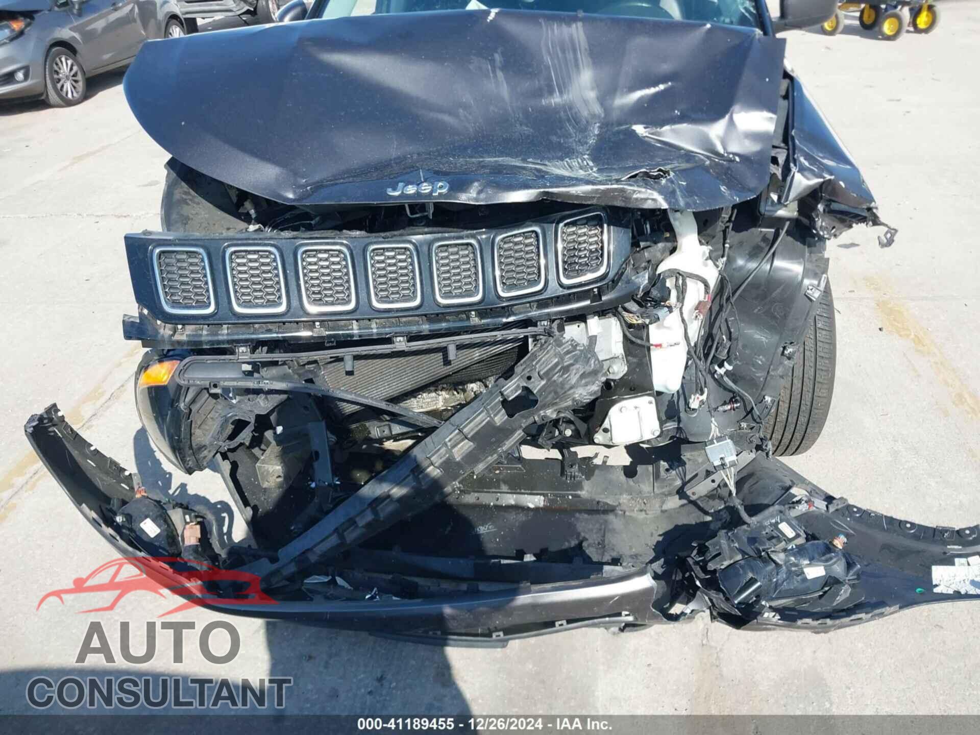 JEEP COMPASS 2018 - 3C4NJDBBXJT116187