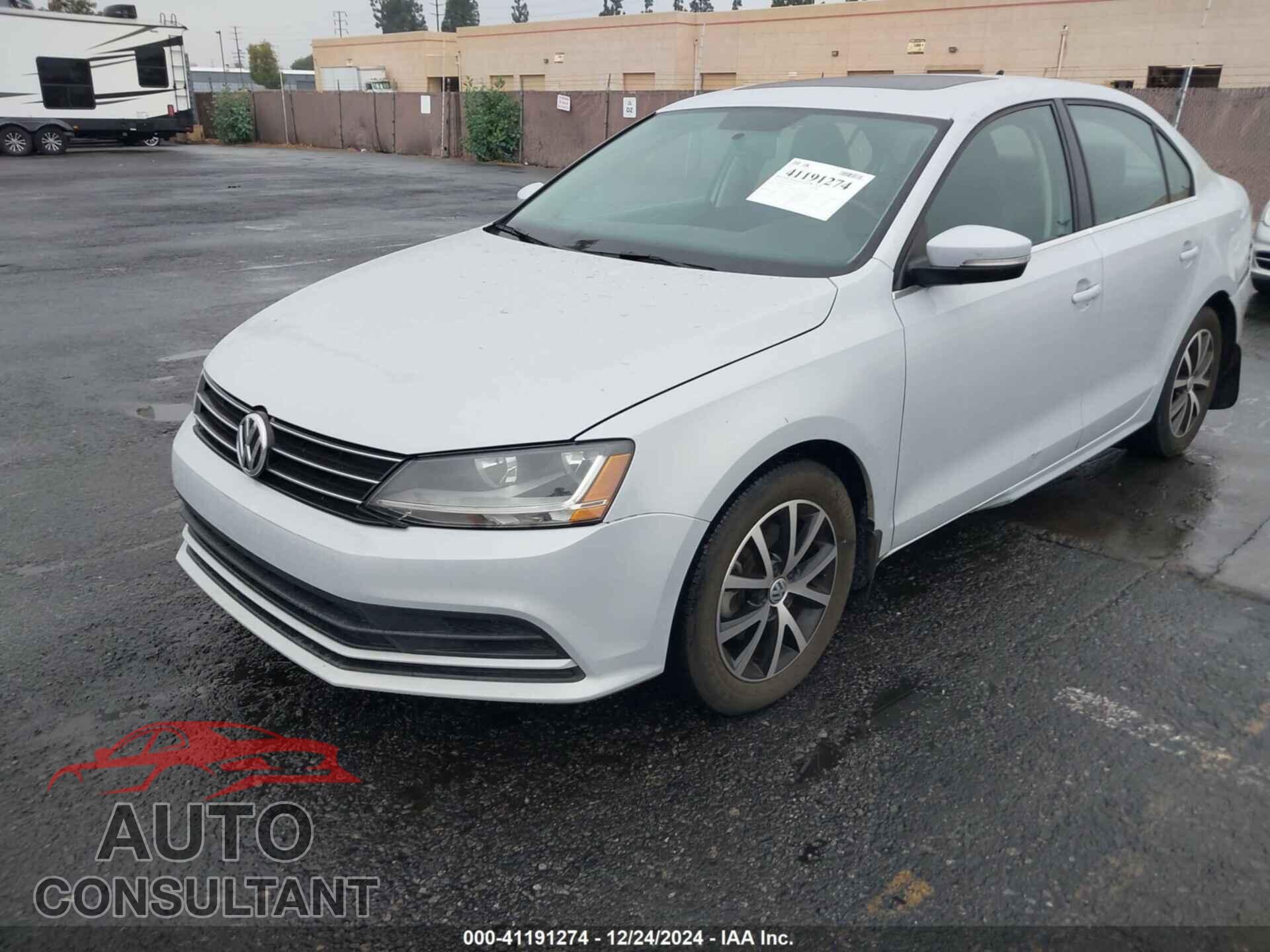 VOLKSWAGEN JETTA 2017 - 3VWB67AJ6HM401520