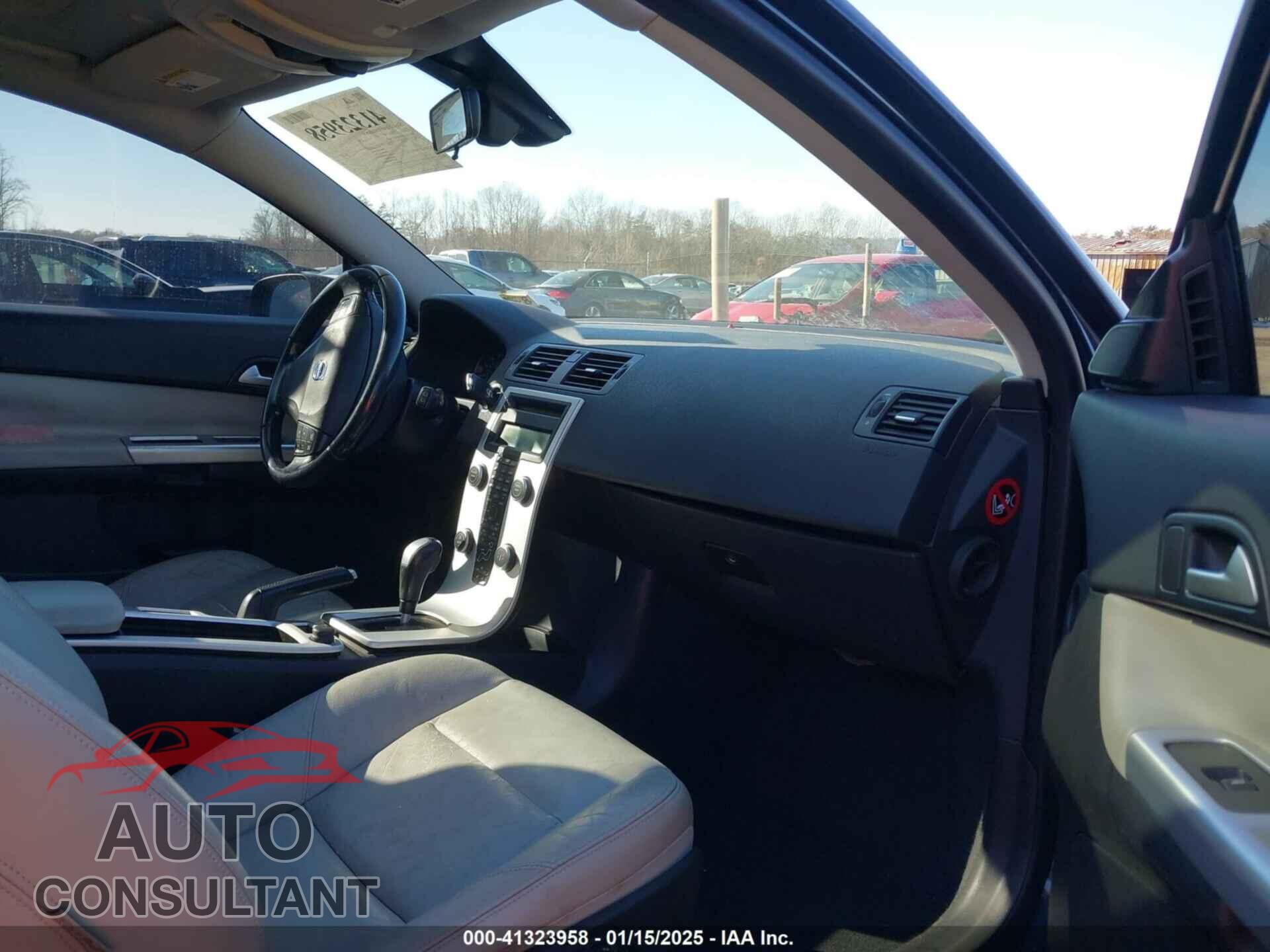 VOLVO C30 2012 - YV1672MK4C2272468