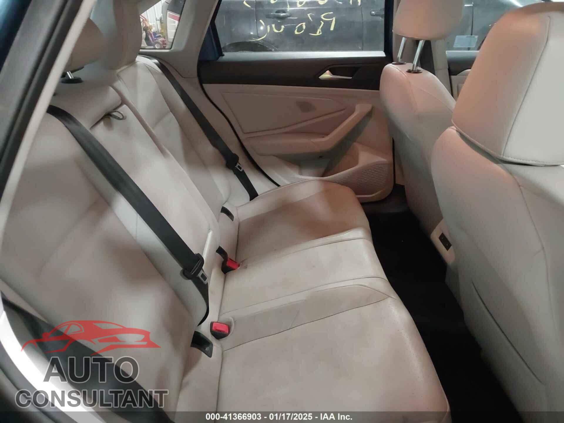 VOLKSWAGEN JETTA 2019 - 3VWCB7BU0KM262498